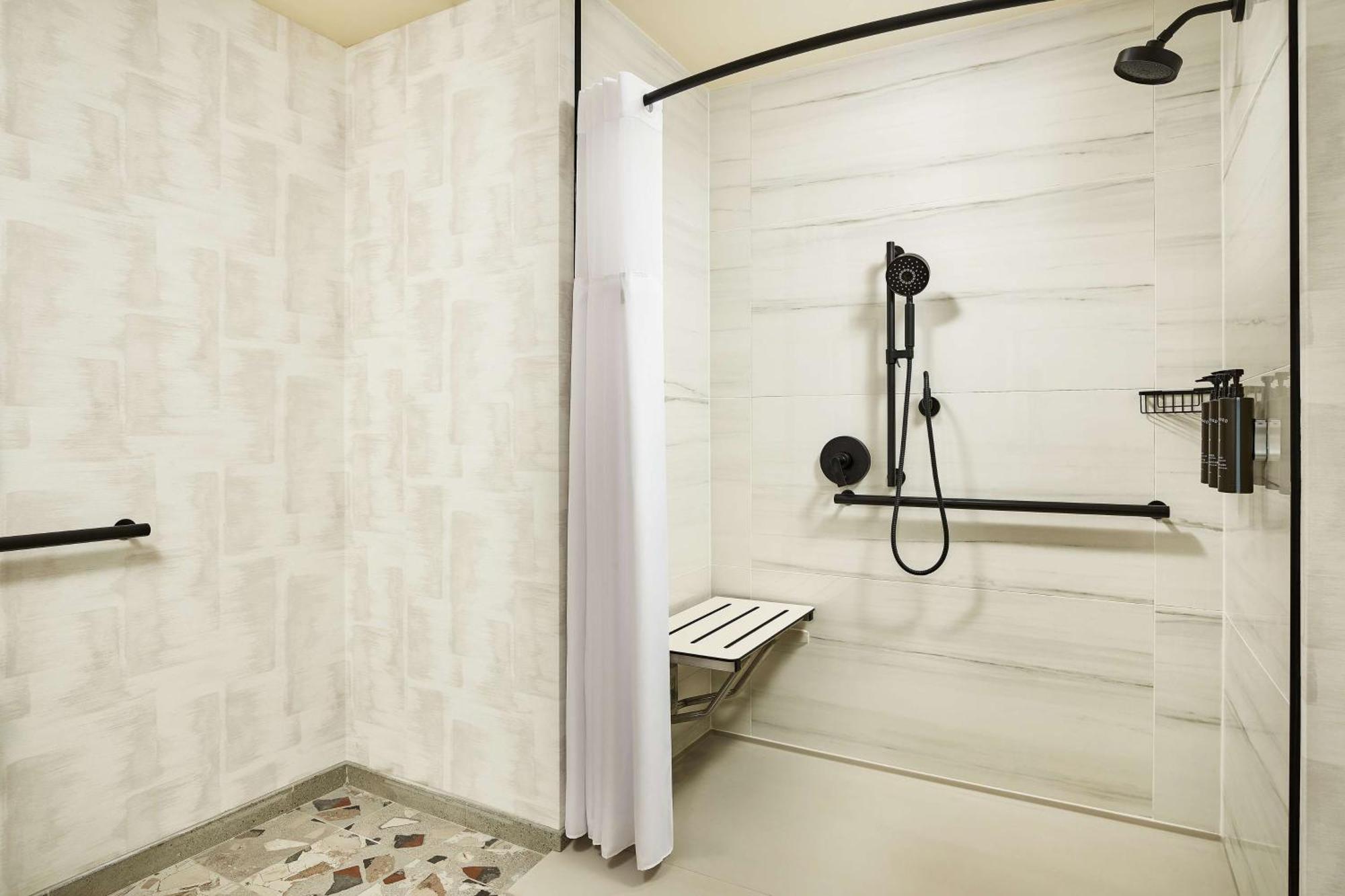 Queen Room with Two Queen Beds and Roll-In Shower - Disability Access