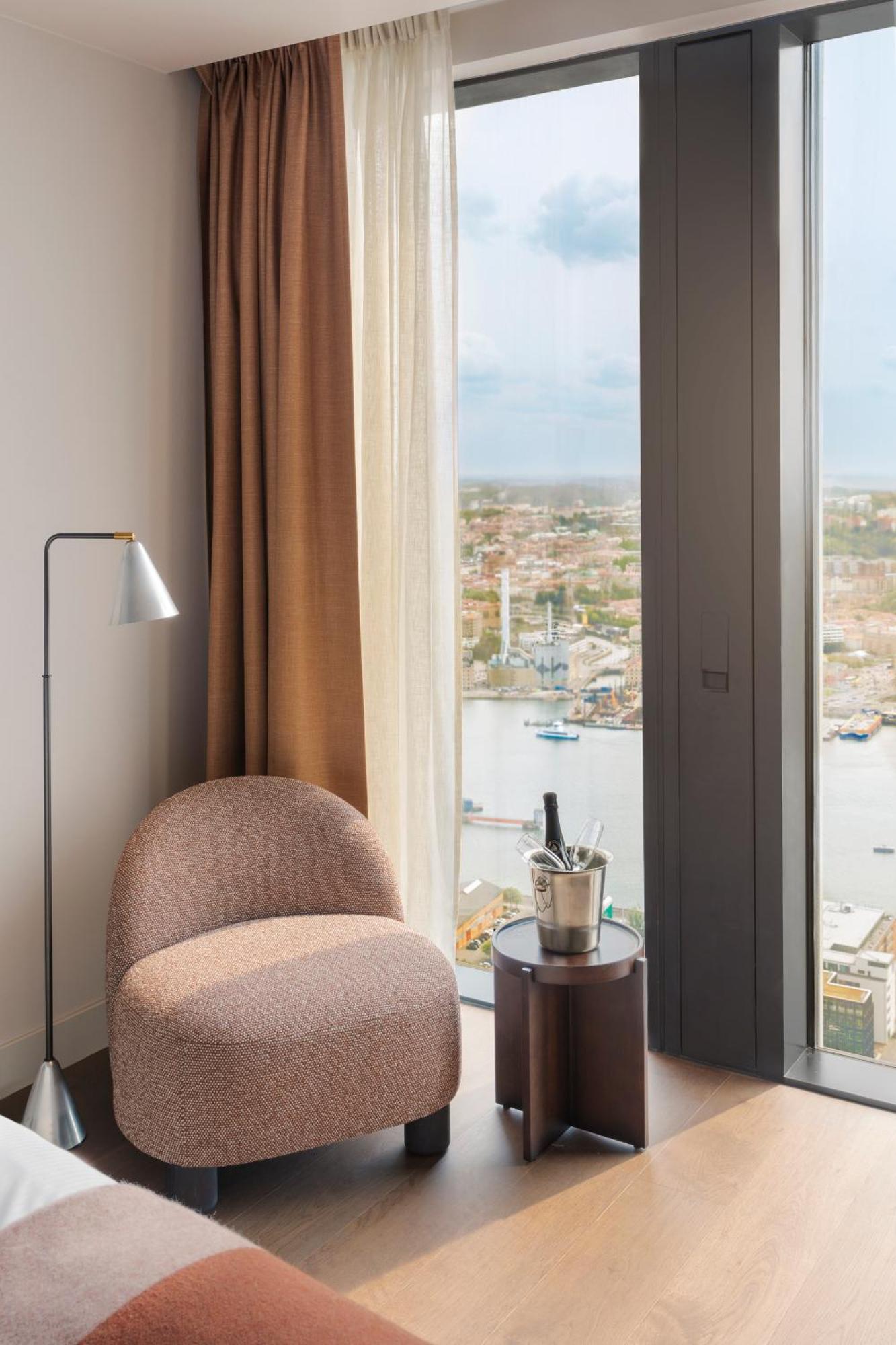 Superior Room 58th Floor