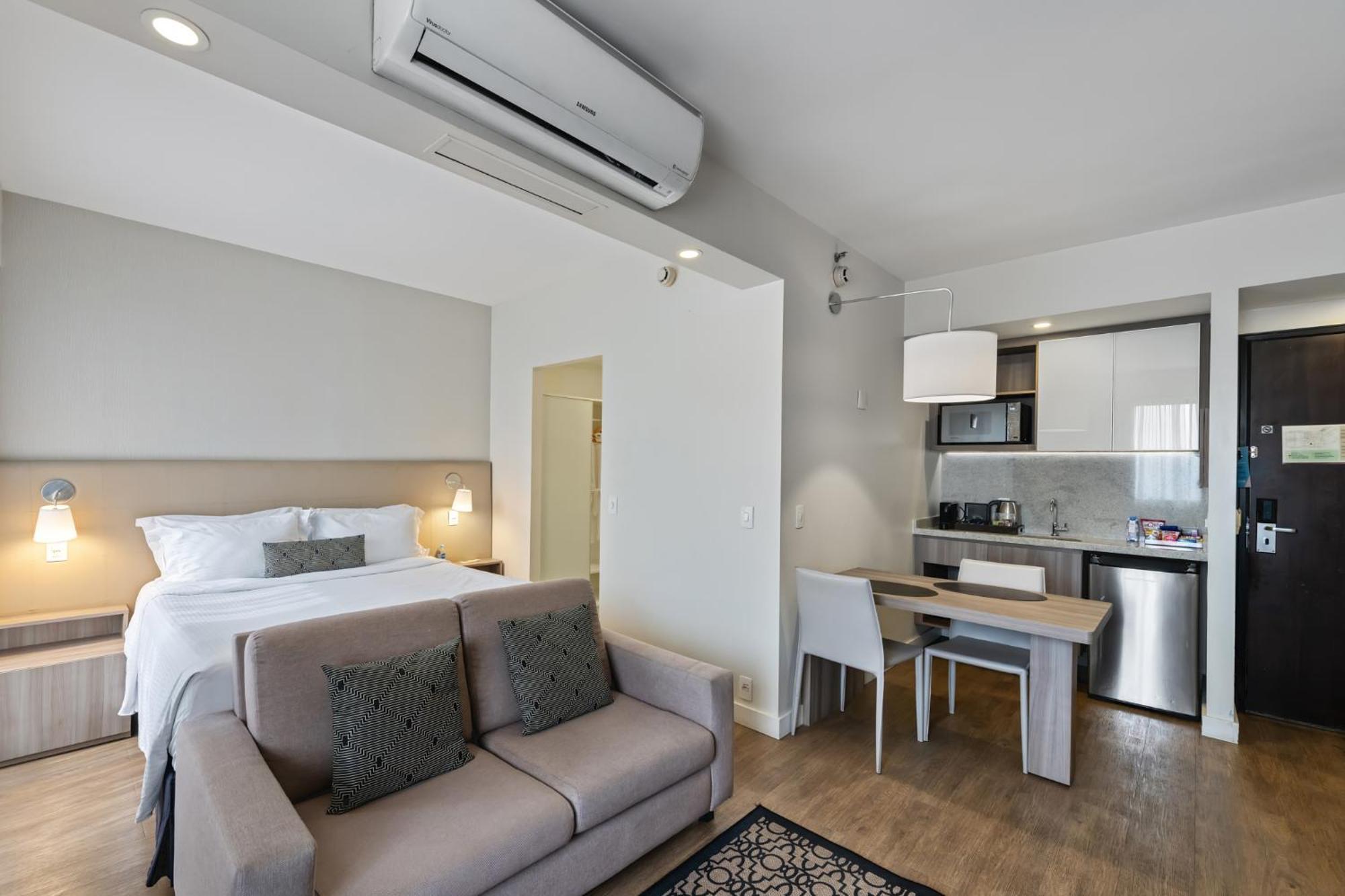 Suíte Estúdio com Cama Queen-size e Vista da Cidade