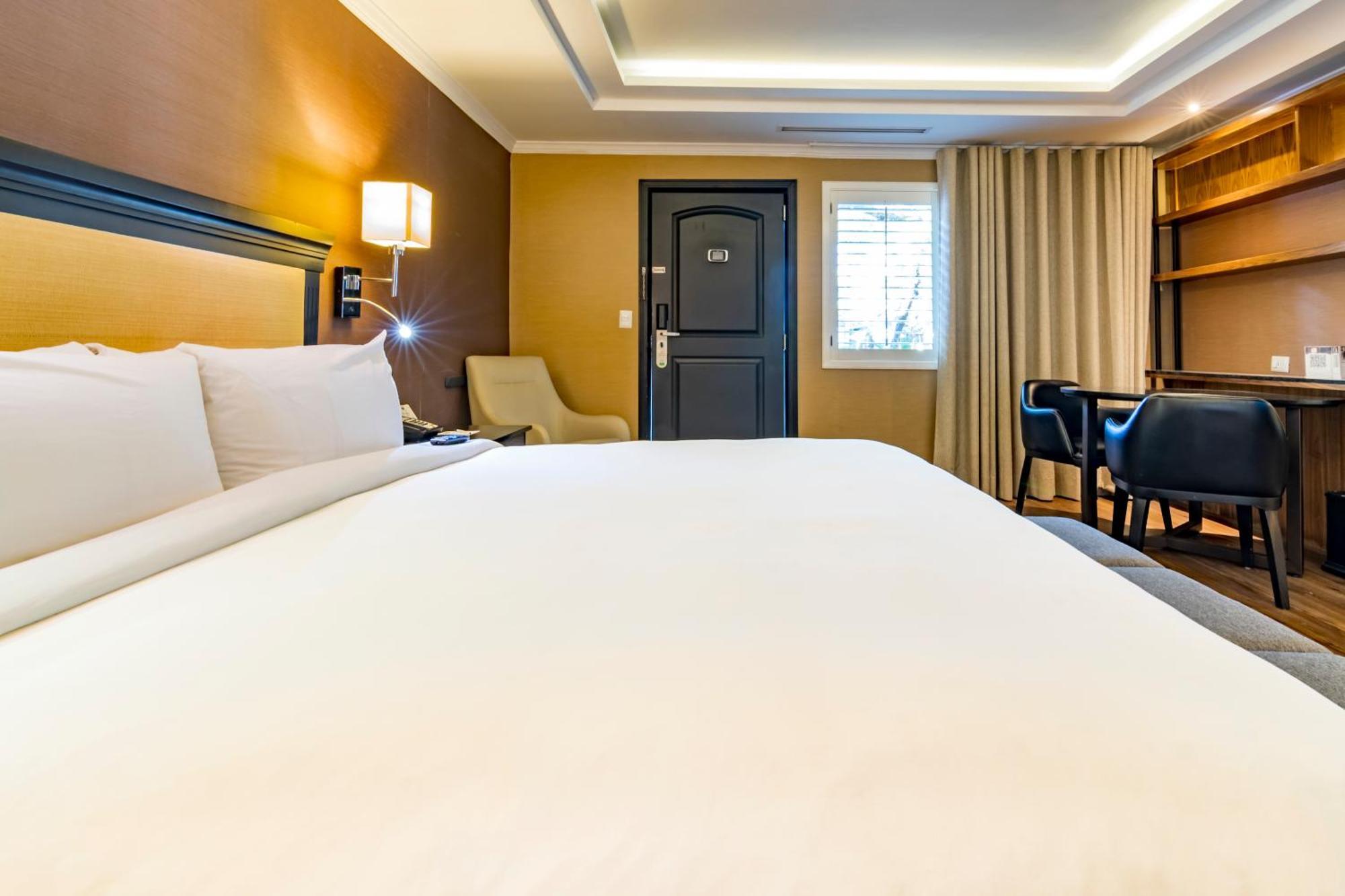 Lucerna Select King Room