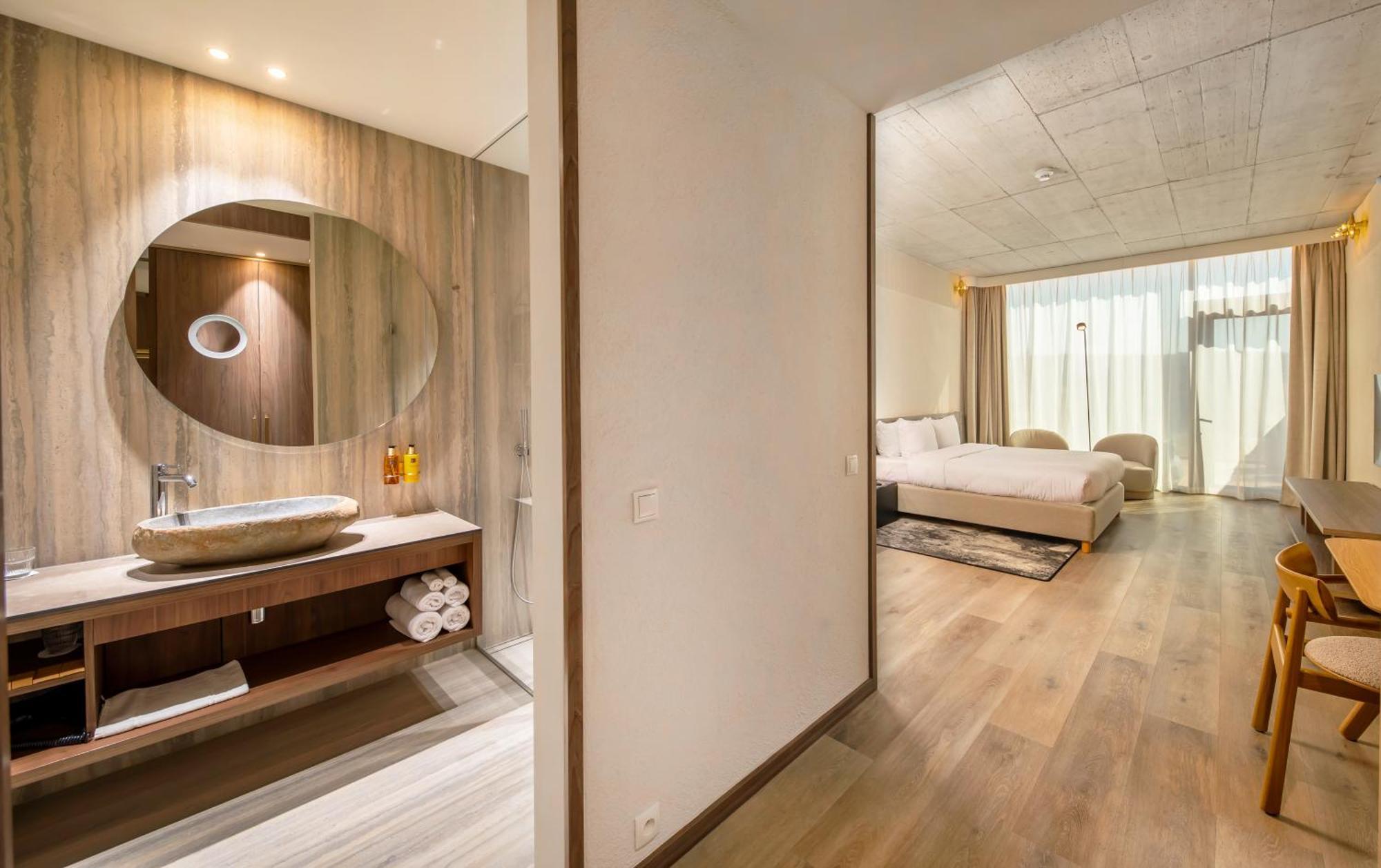 Quadruple Room Lake View