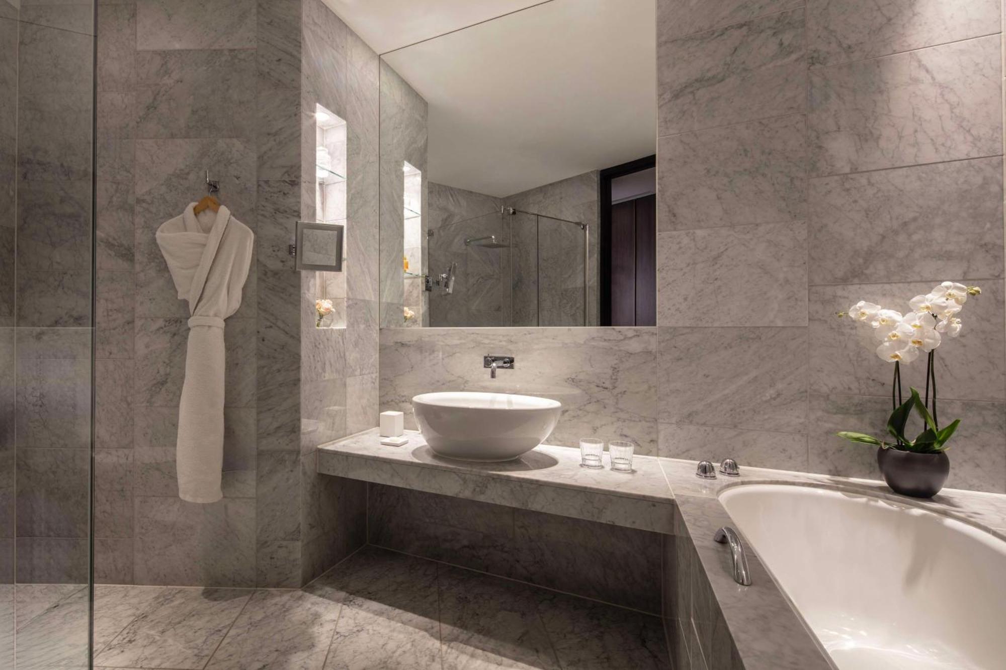 Premium Room Grand Canal View Extra Bed
