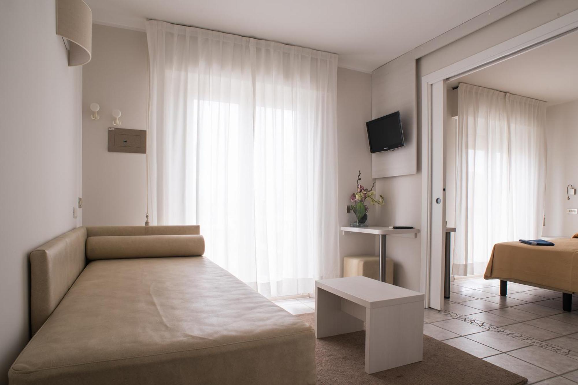 Junior Suite,1657259510:JPEG