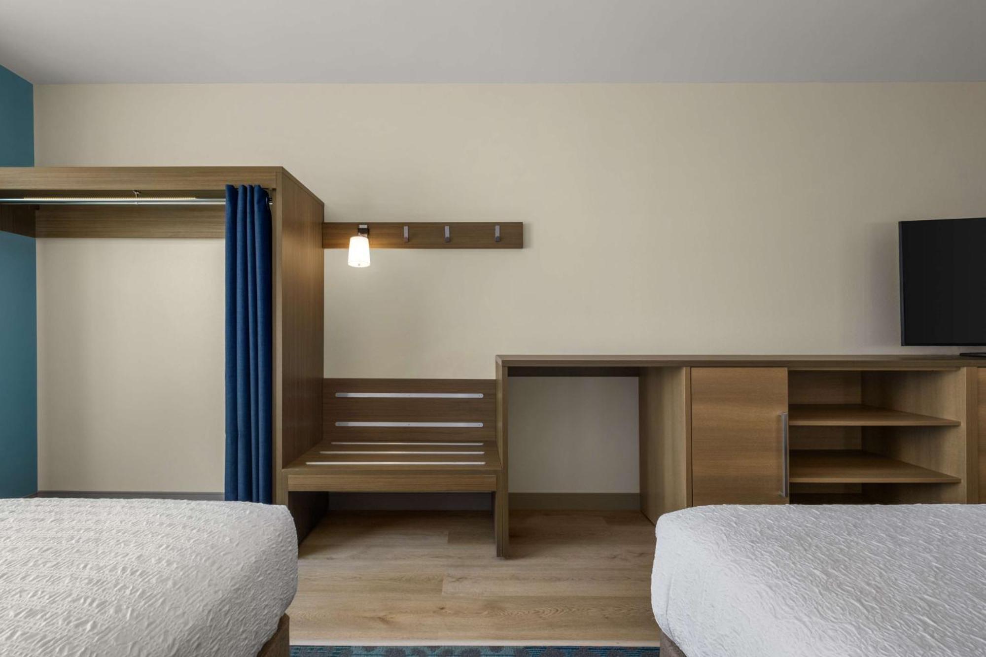 Studio Suite Two Queen Beds