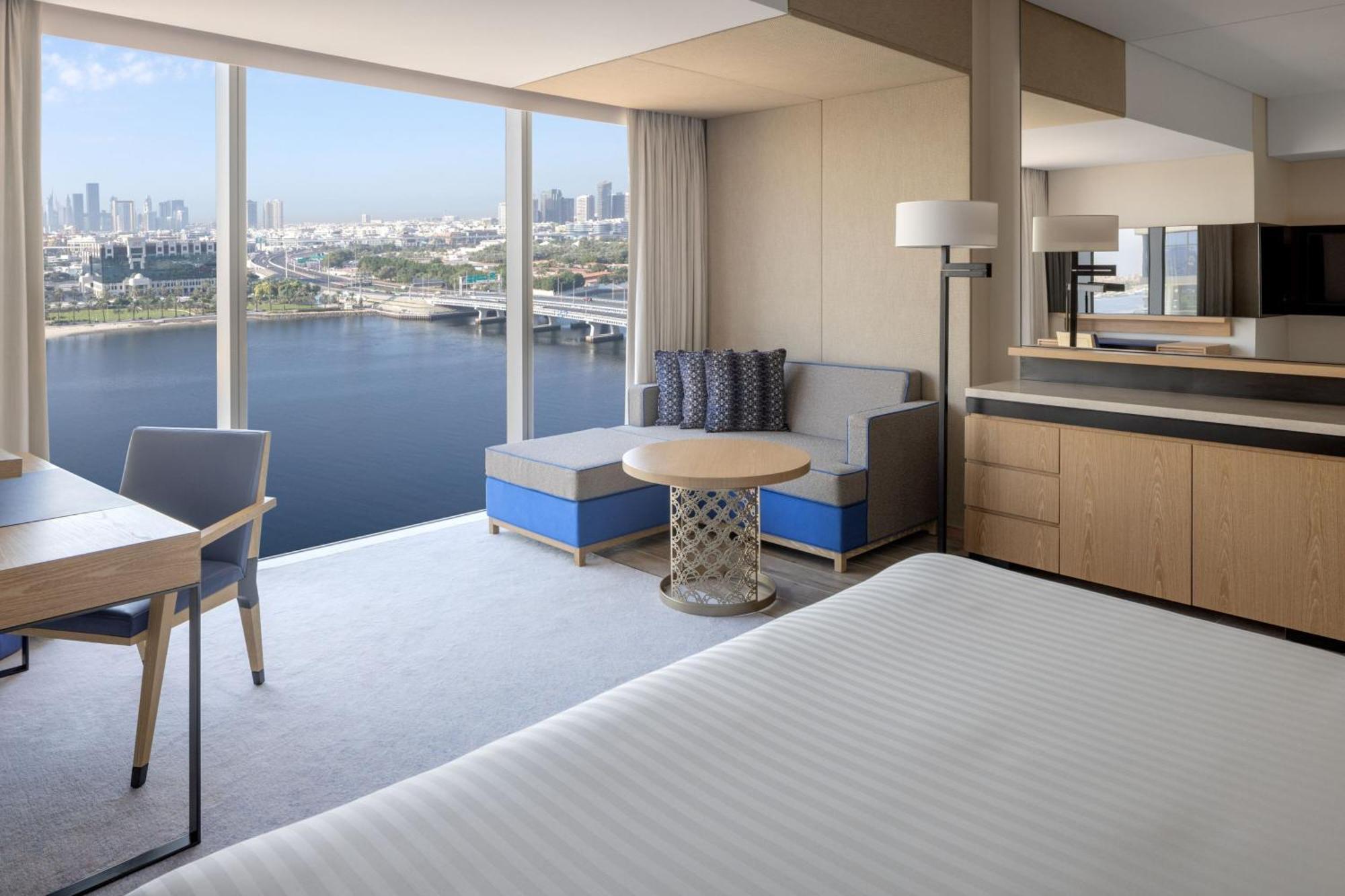 Deluxe King Room Creek View Daily Shuttle to DCC Mall Kite Beach,1639393069:JPEG
