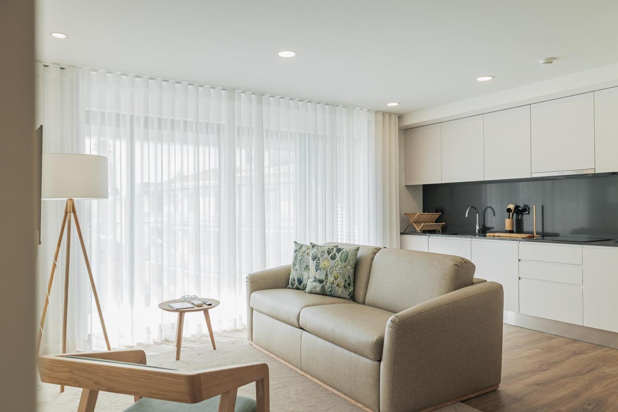 Deluxe Apartment