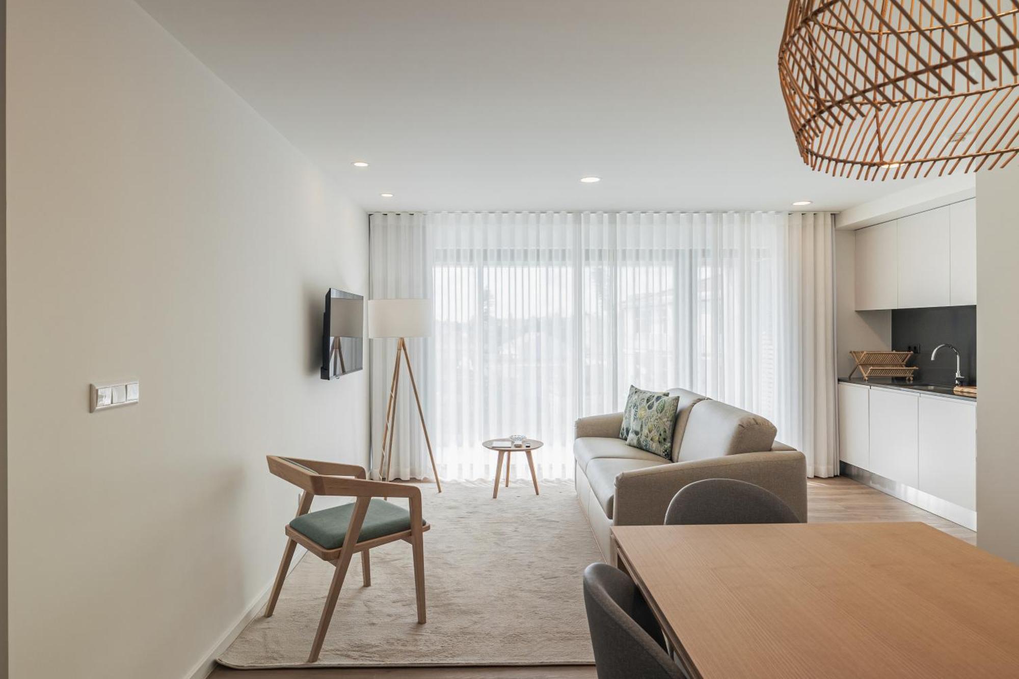Deluxe Apartment