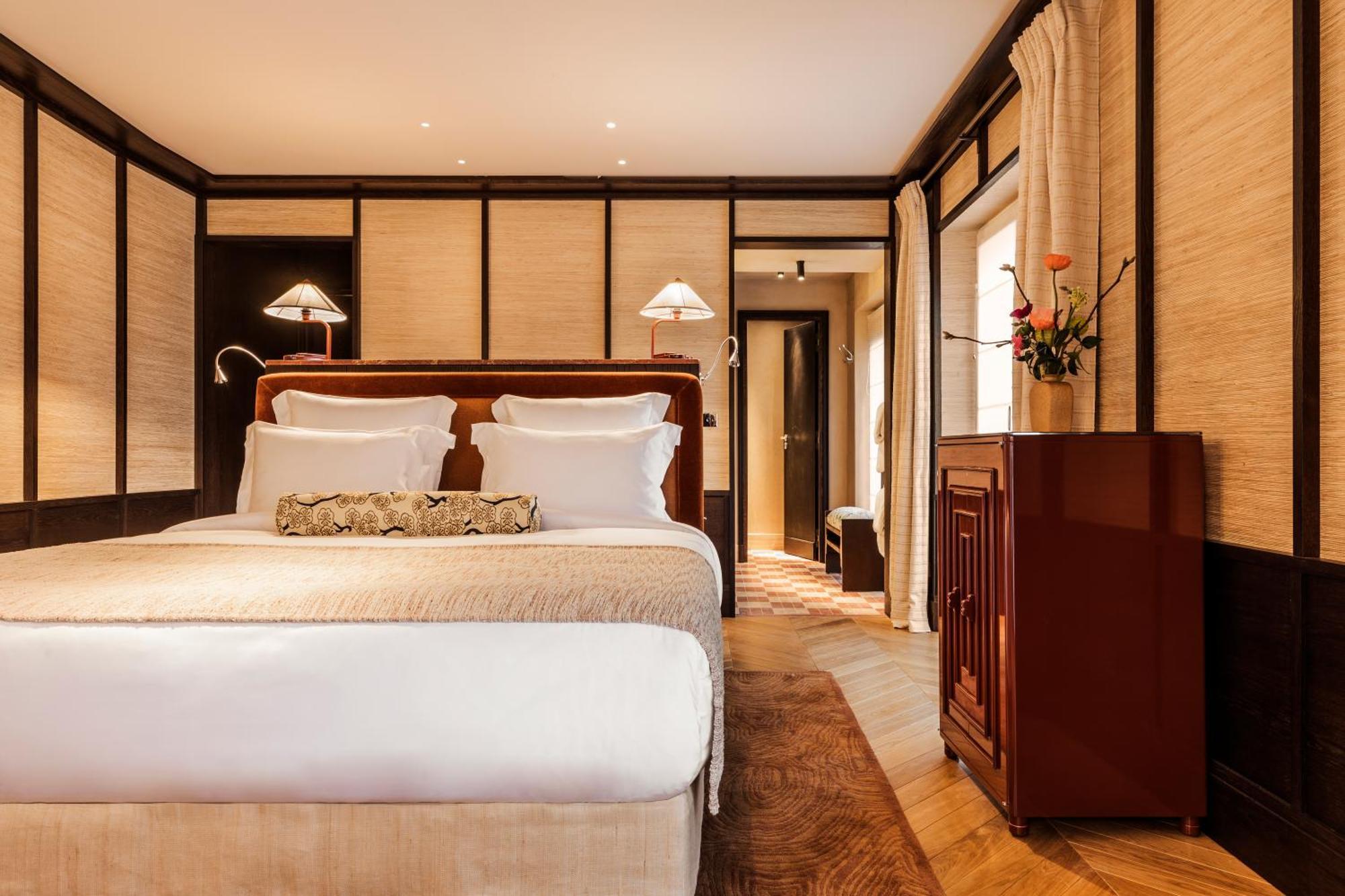 Prestige Room