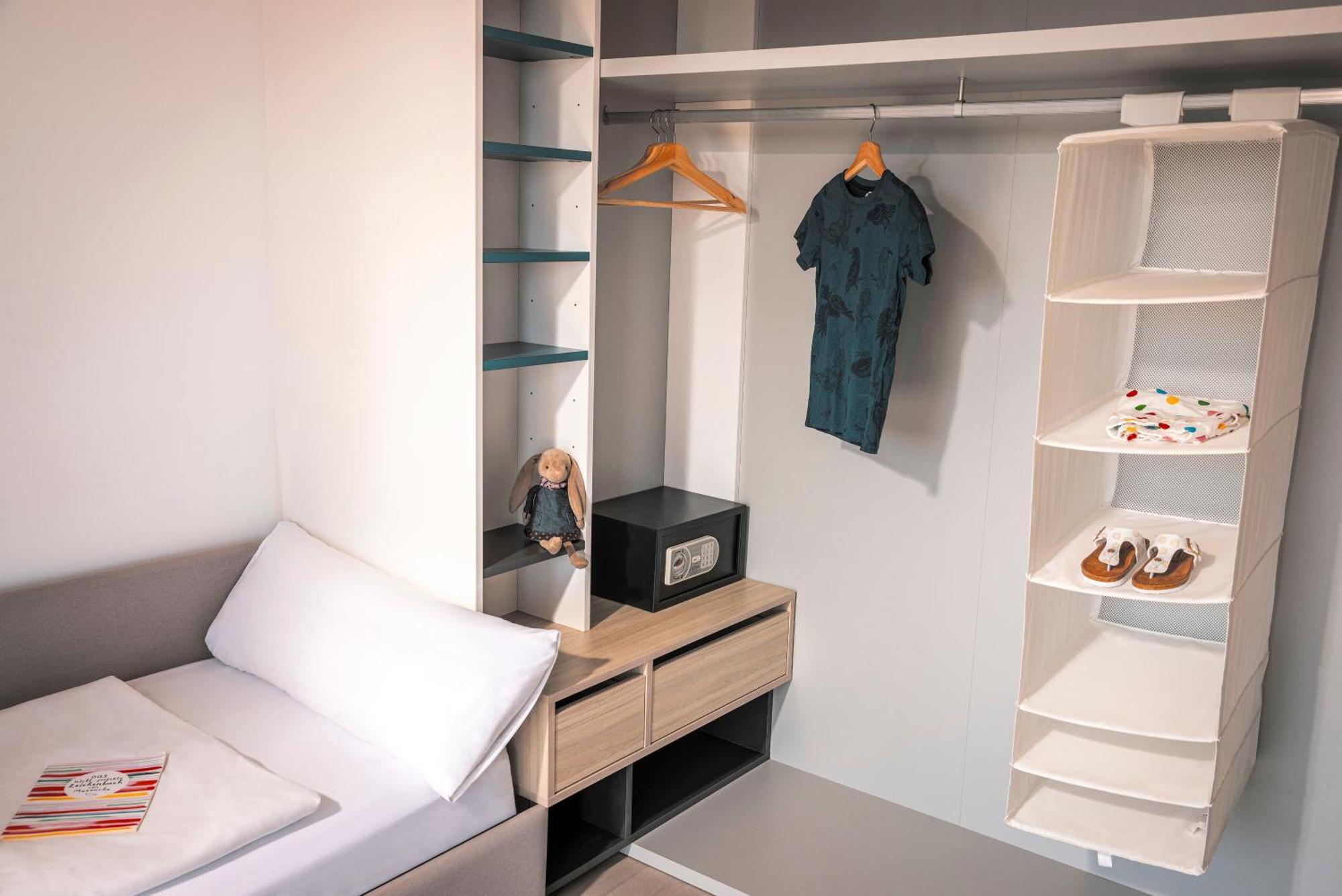 One-Bedroom Apartment,1641075982:JPEG