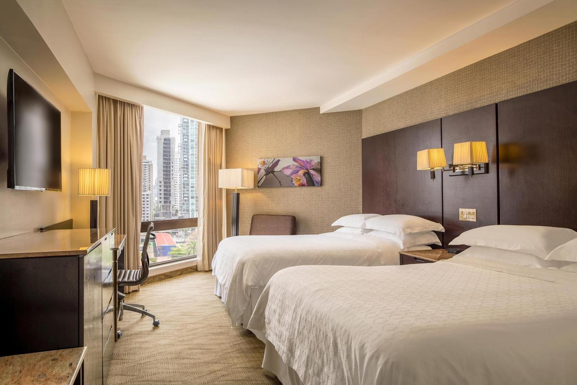 Deluxe Guest room 2 Queen City view