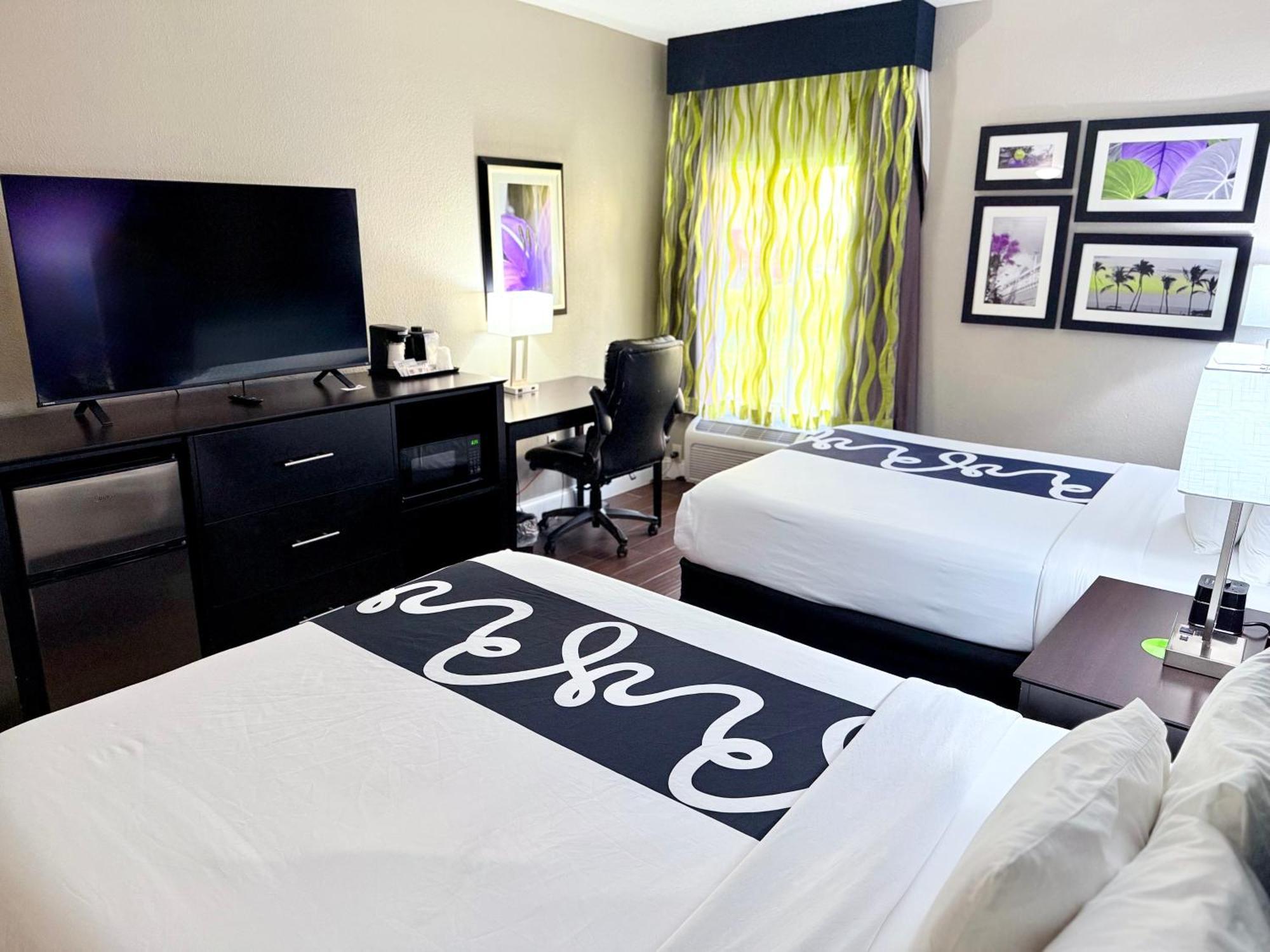 Quarto Queen com 2 Camas Queen-size