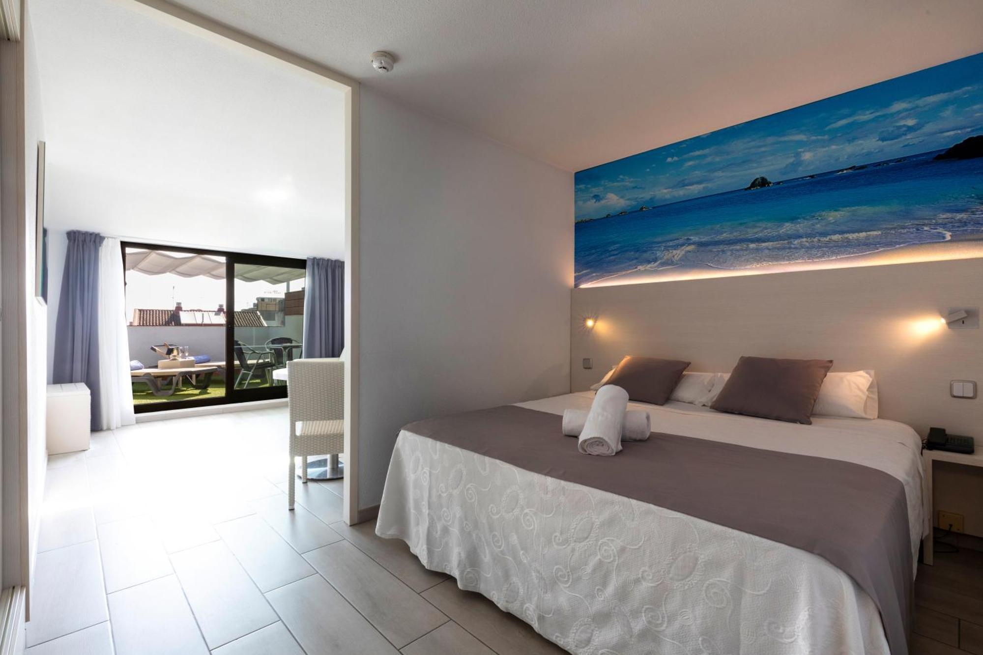 Superior Junior Suite Pool View