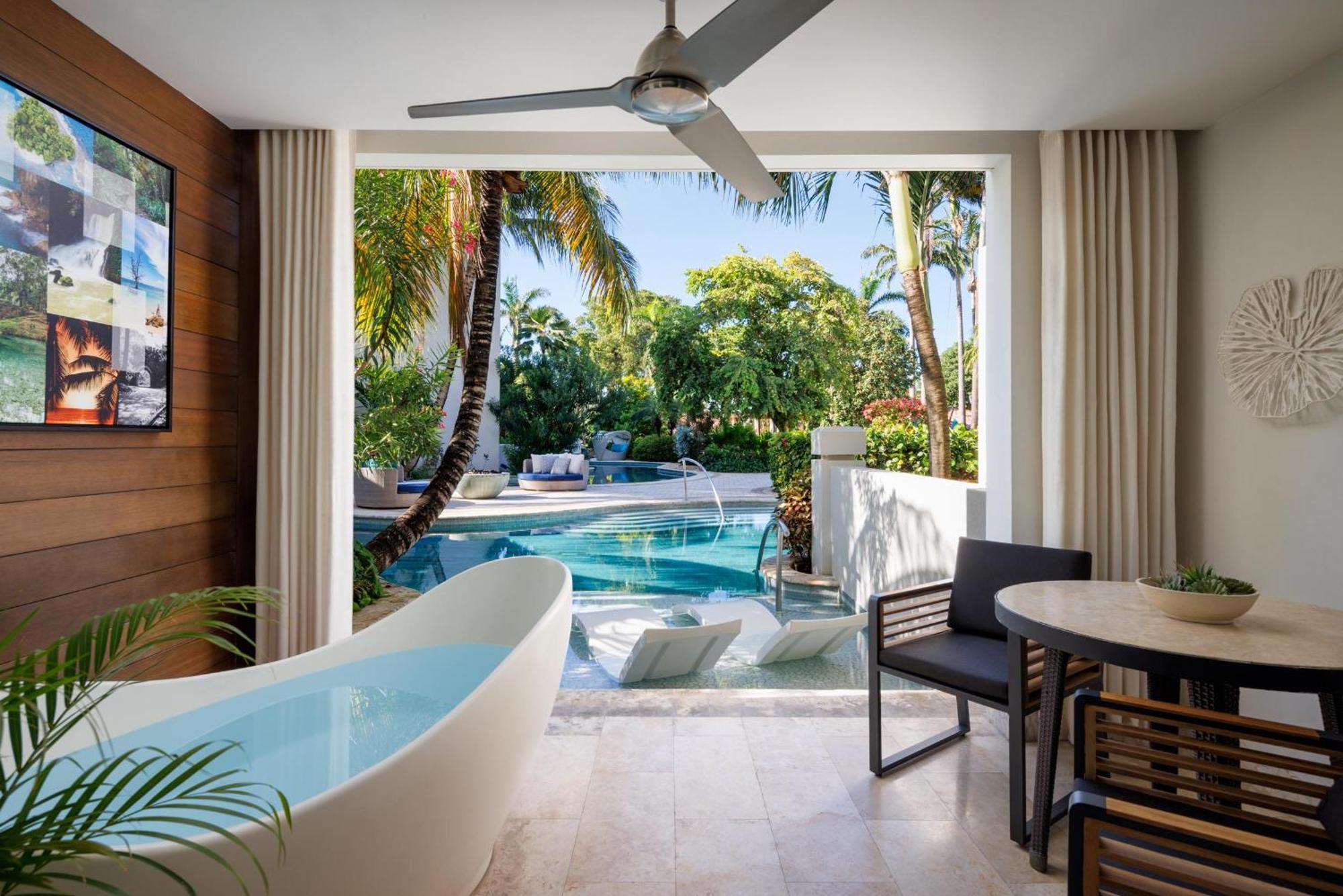 Suite Crystal Lagoon Swim-Up con 1 Camera da Letto, Maggiordomo e Patio con Vasca da Bagno