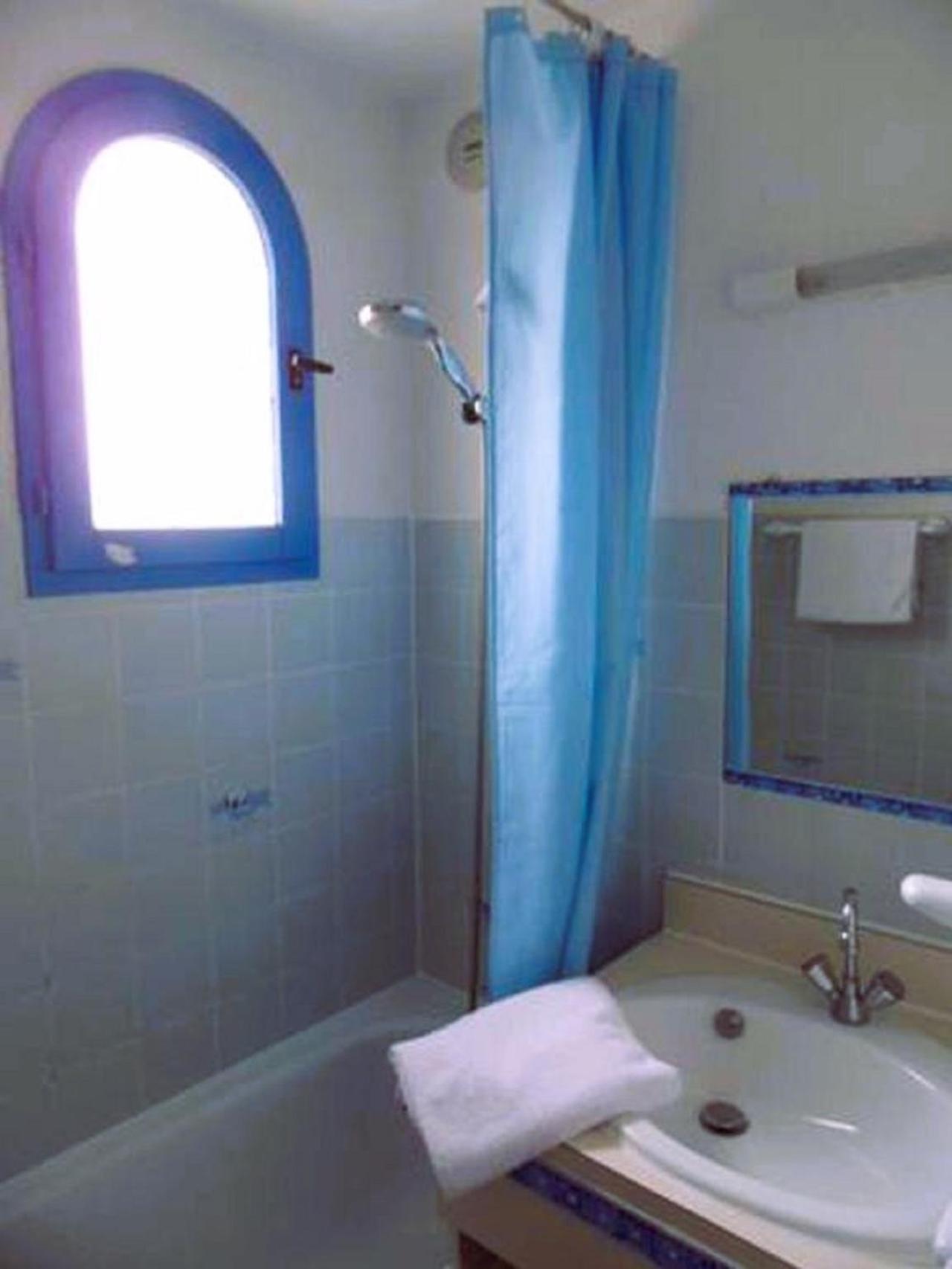 Double Room Port view terrace air conditioning children