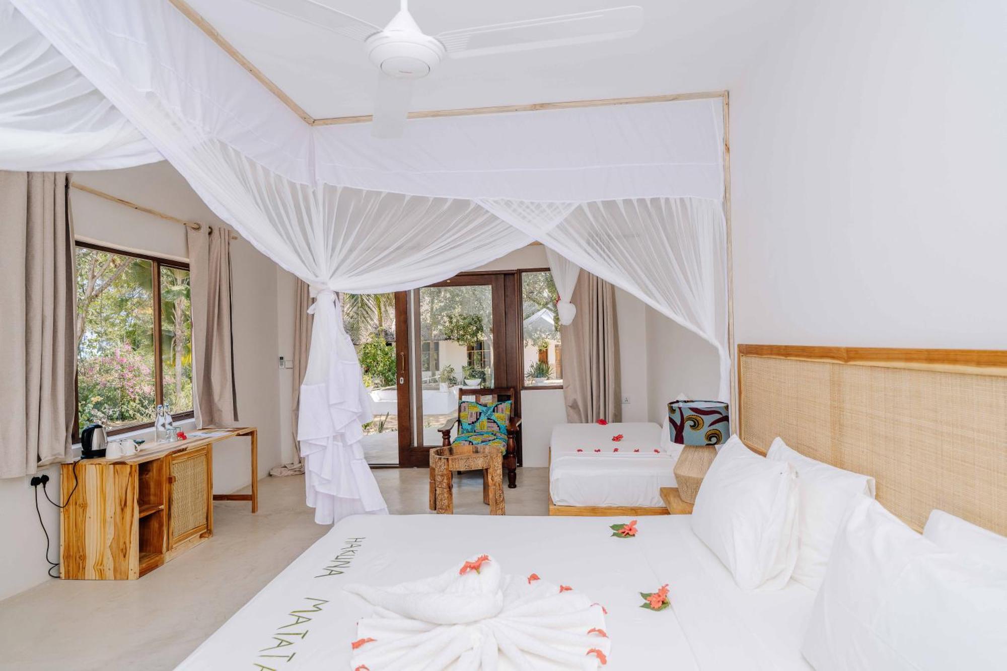 Deluxe Beach Front Room