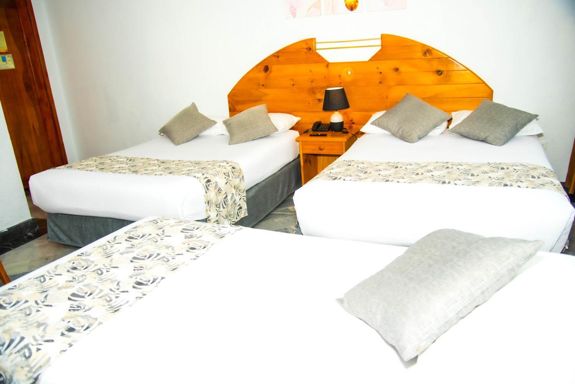 Quarto Duplo