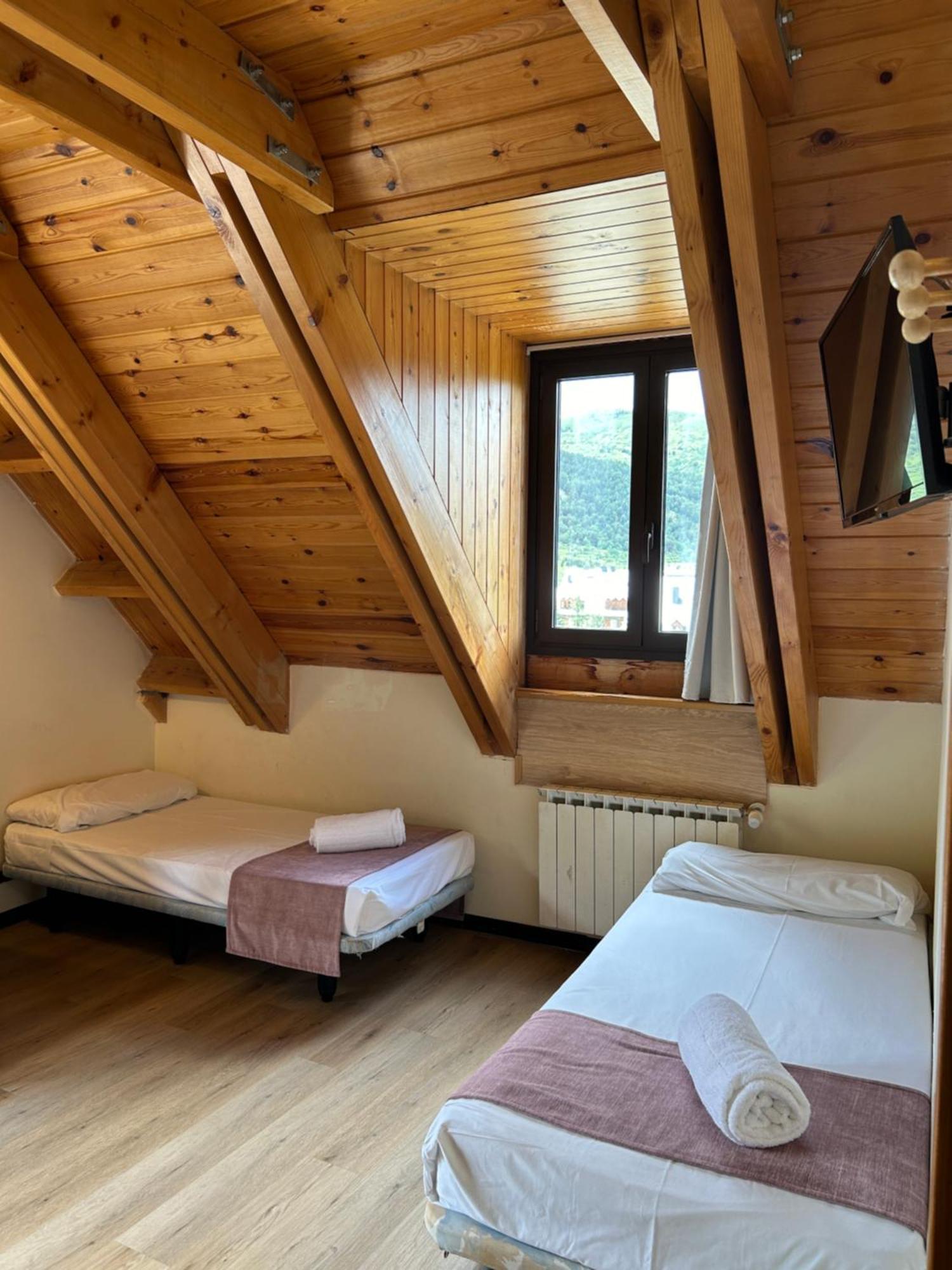 Quadruple Room,1652743532:JPEG
