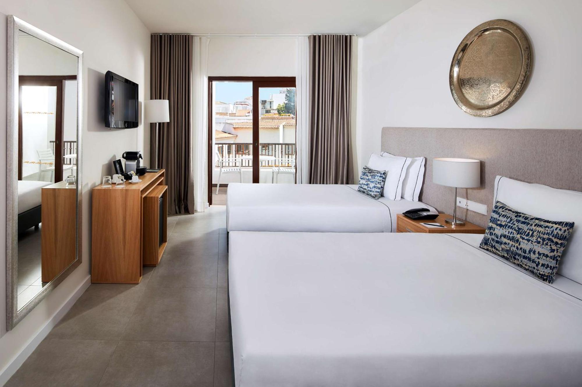 Superior Double or Twin Room,1653528206:JPEG