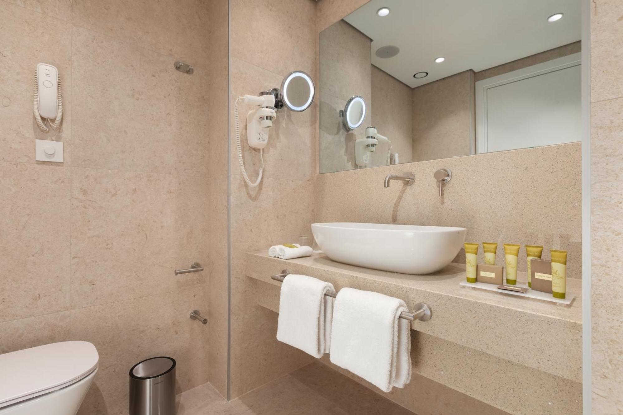 Junior Suite mit Poolblick