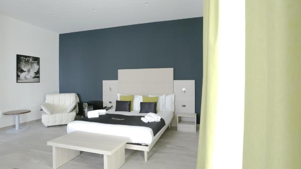Classic Triple Room,1657193250:JPEG