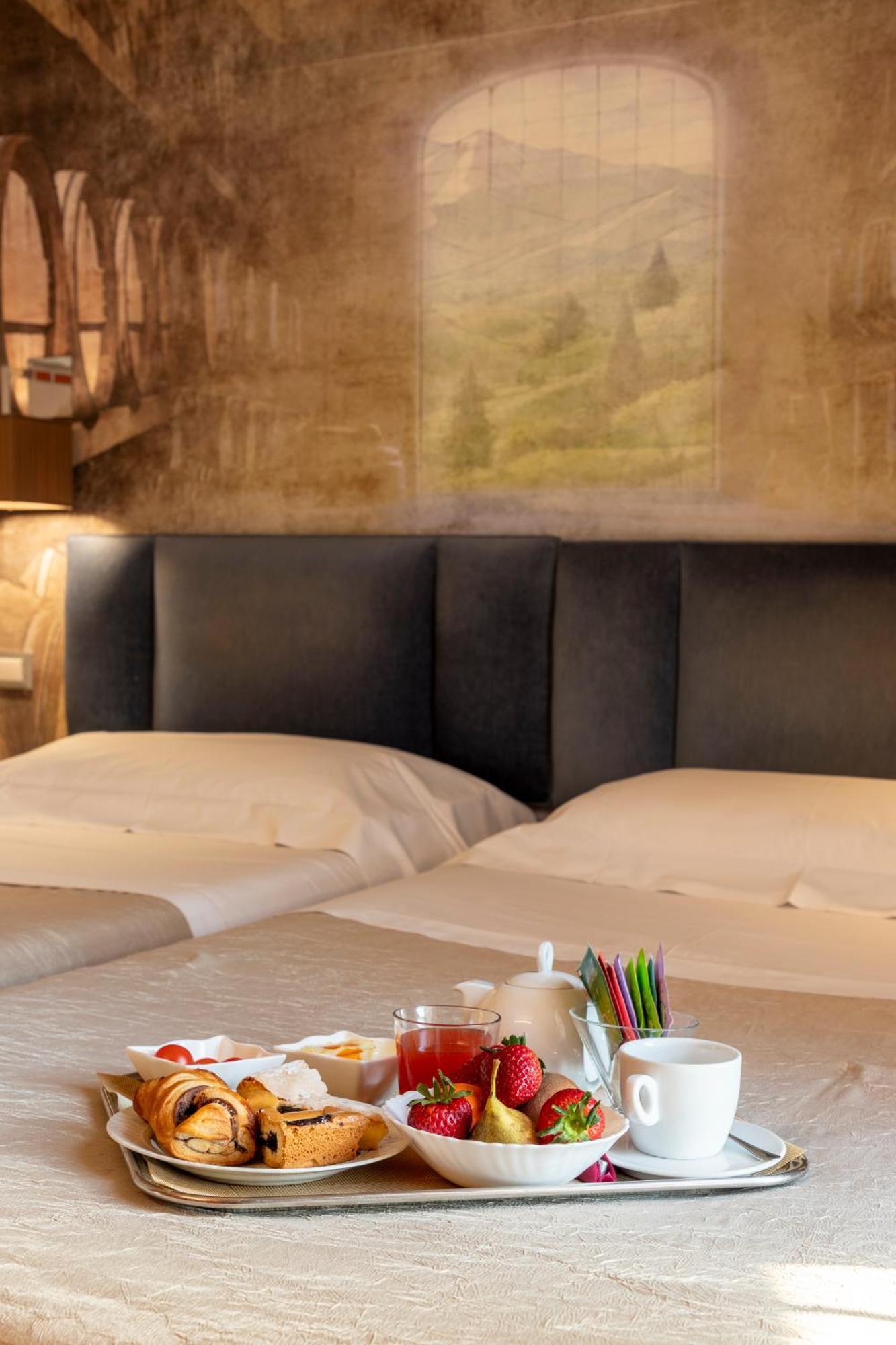 Double or Twin Room,1658067404:JPEG