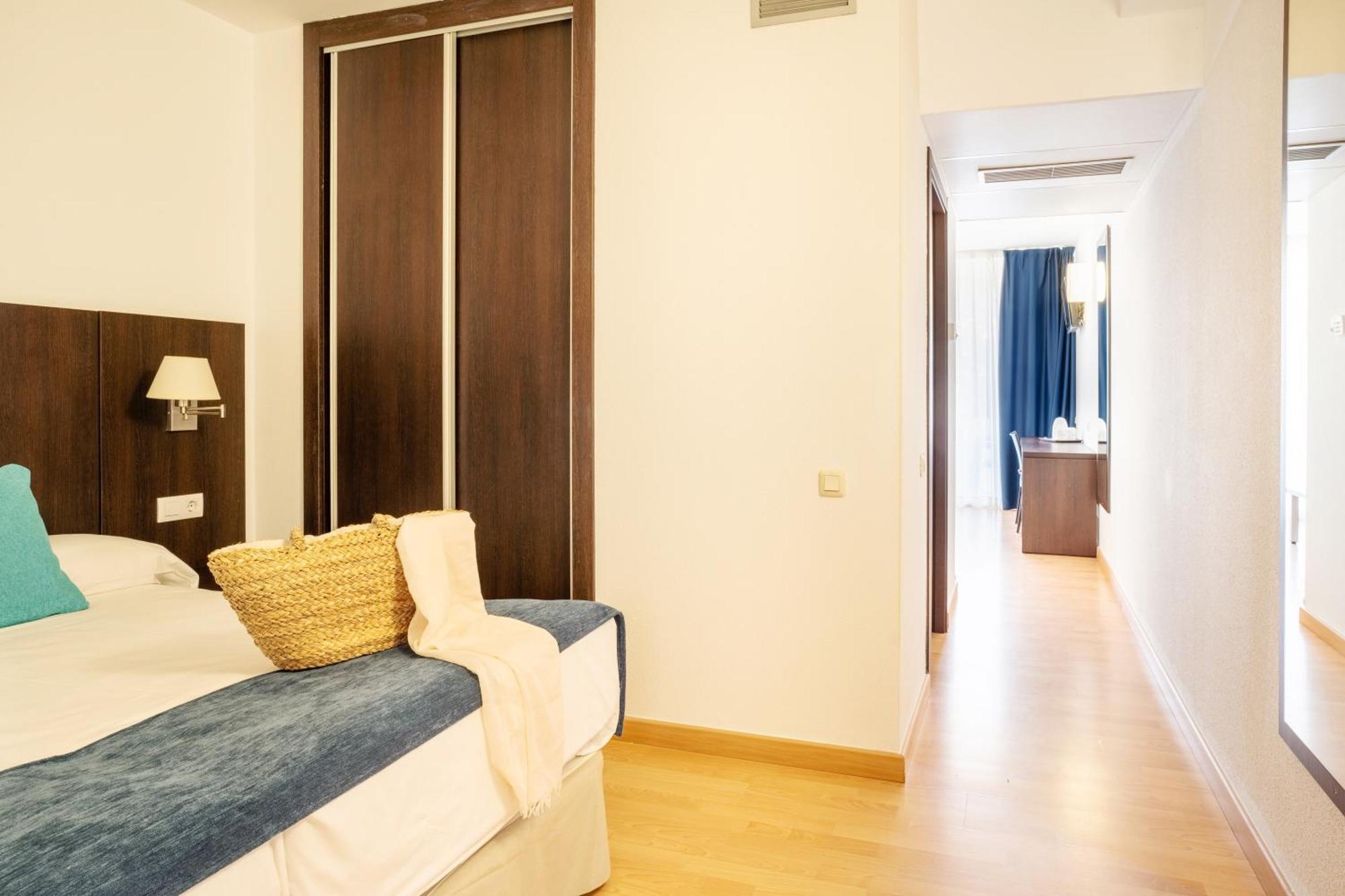 Double or Twin Room balcony without kitchen,1658747704:JPEG