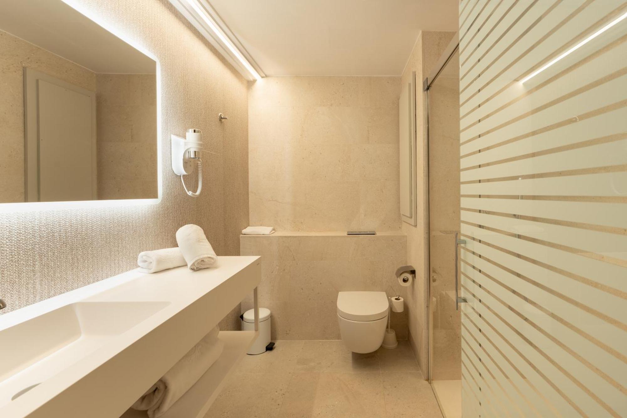 Habitación Doble con balcón - 1 o 2 camas