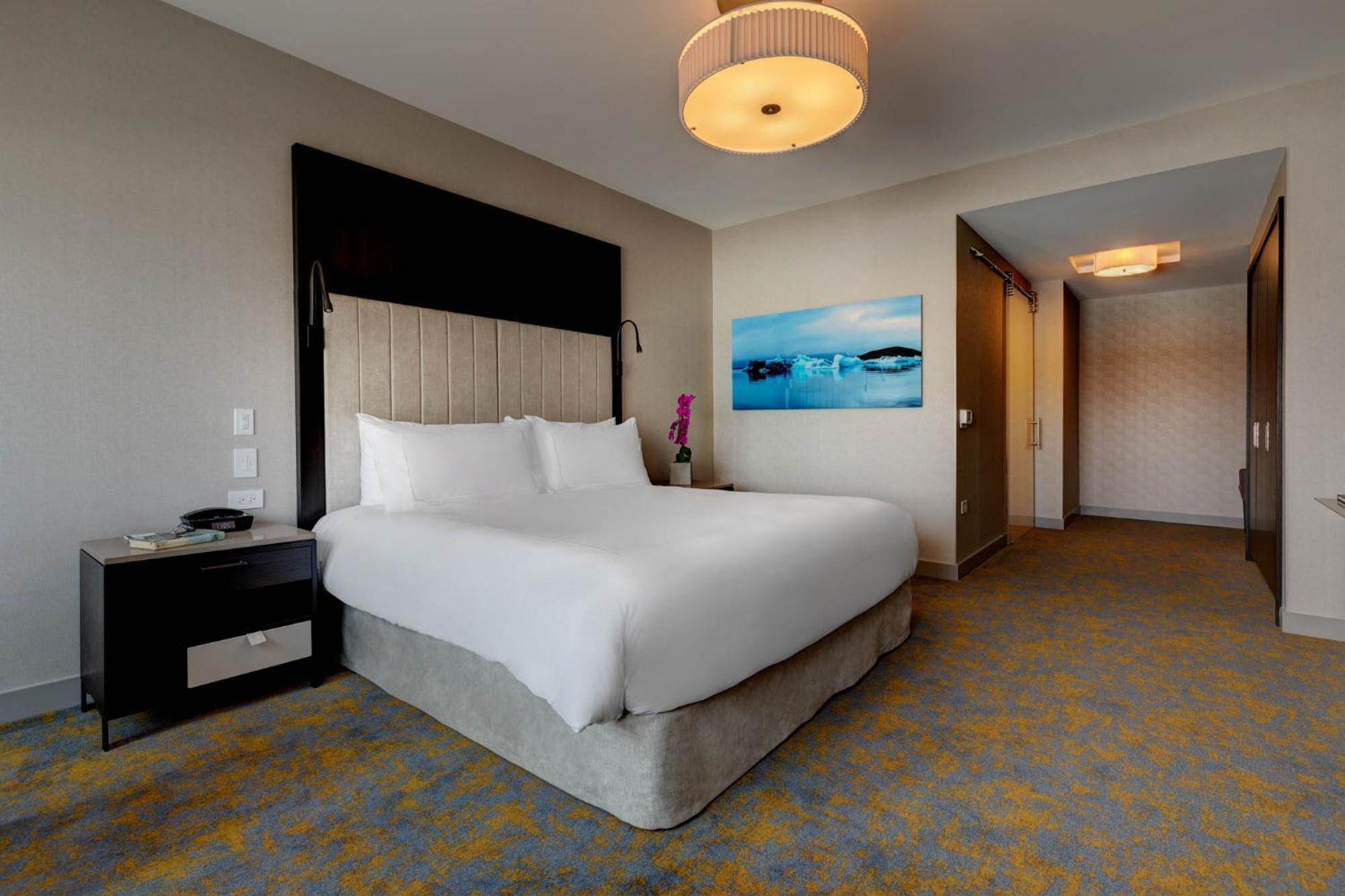 King Room Lake View