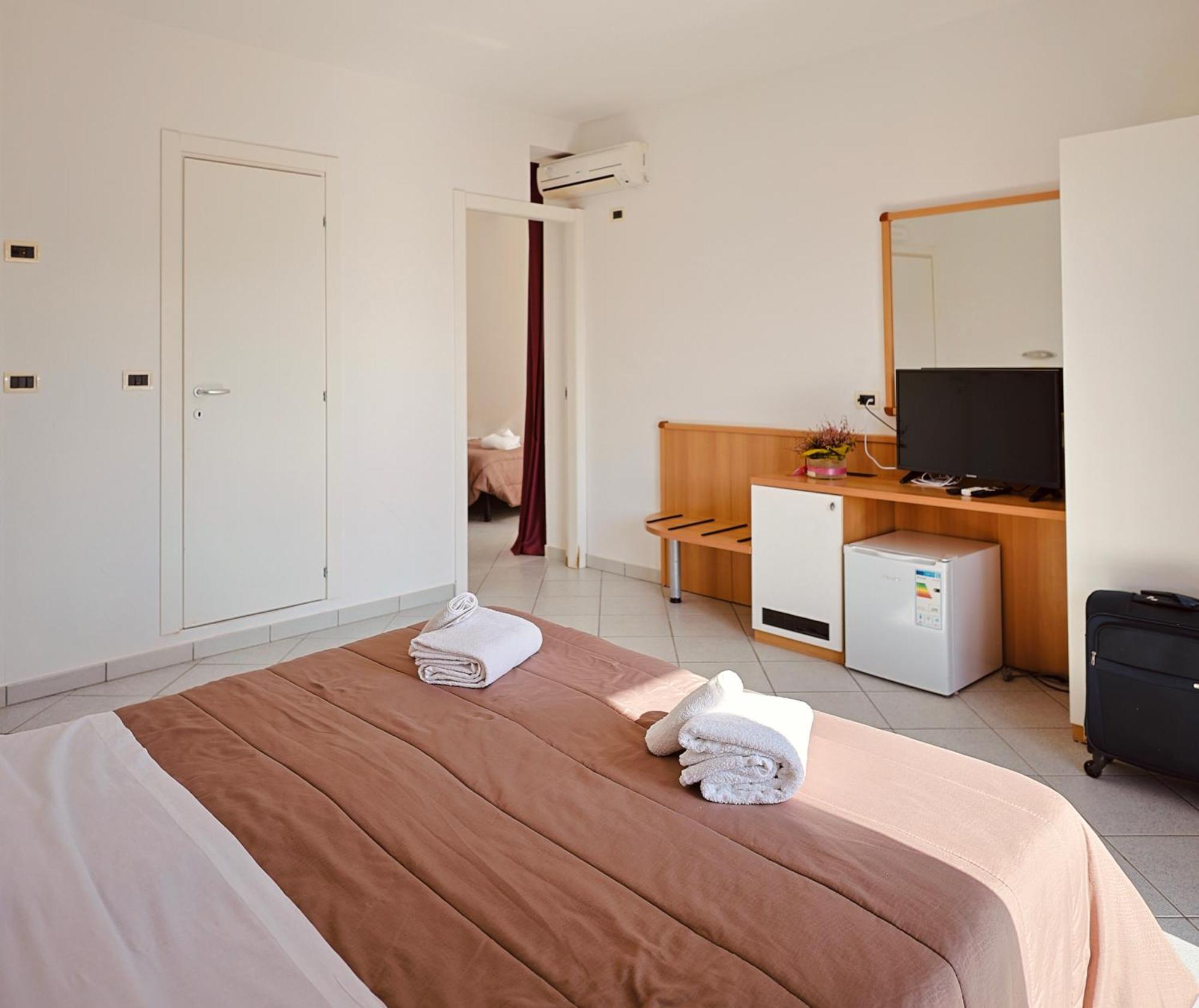 Quadruple Room,1661638132:JPEG