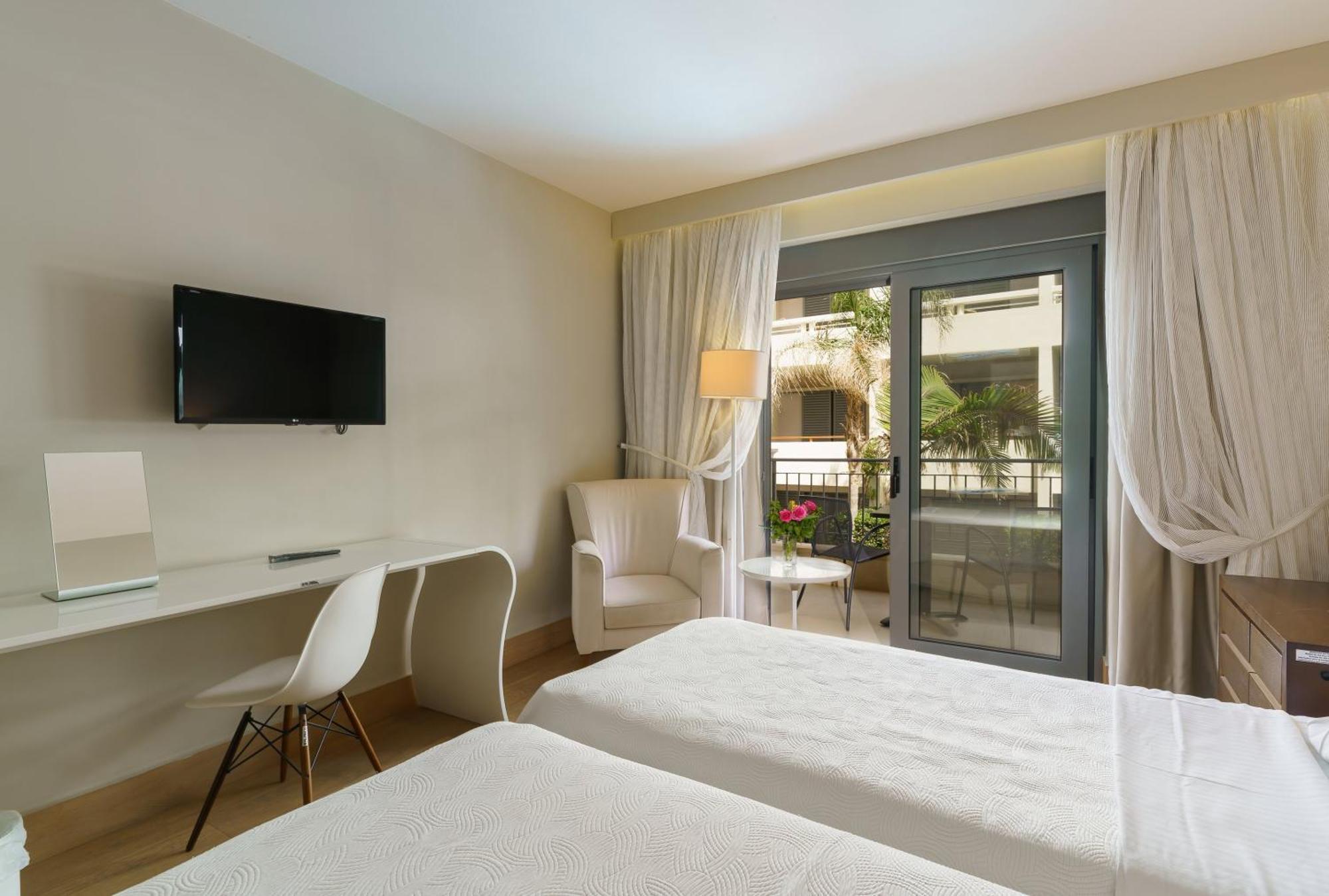 Double Room,1661640568:JPEG