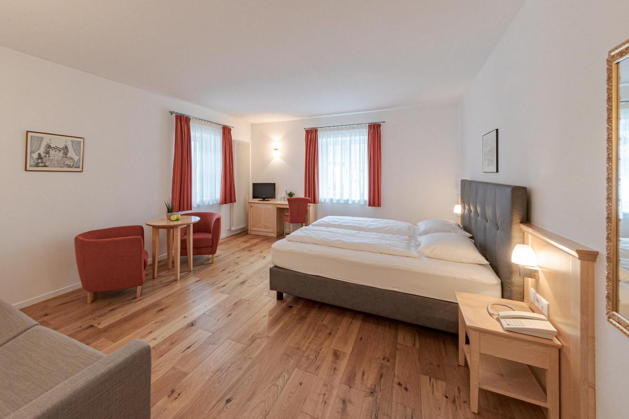 Double or Twin Room,1661644980:JPEG