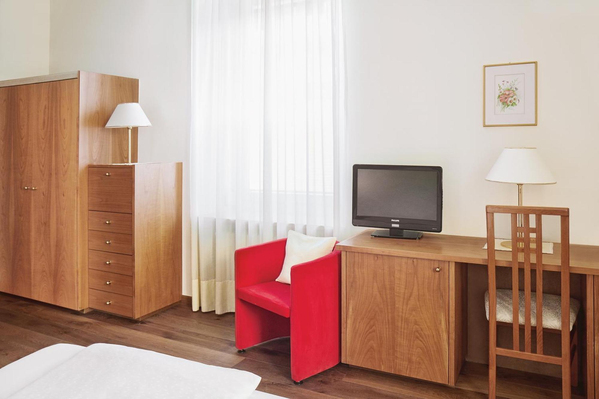 Single Room,1661656112:JPEG