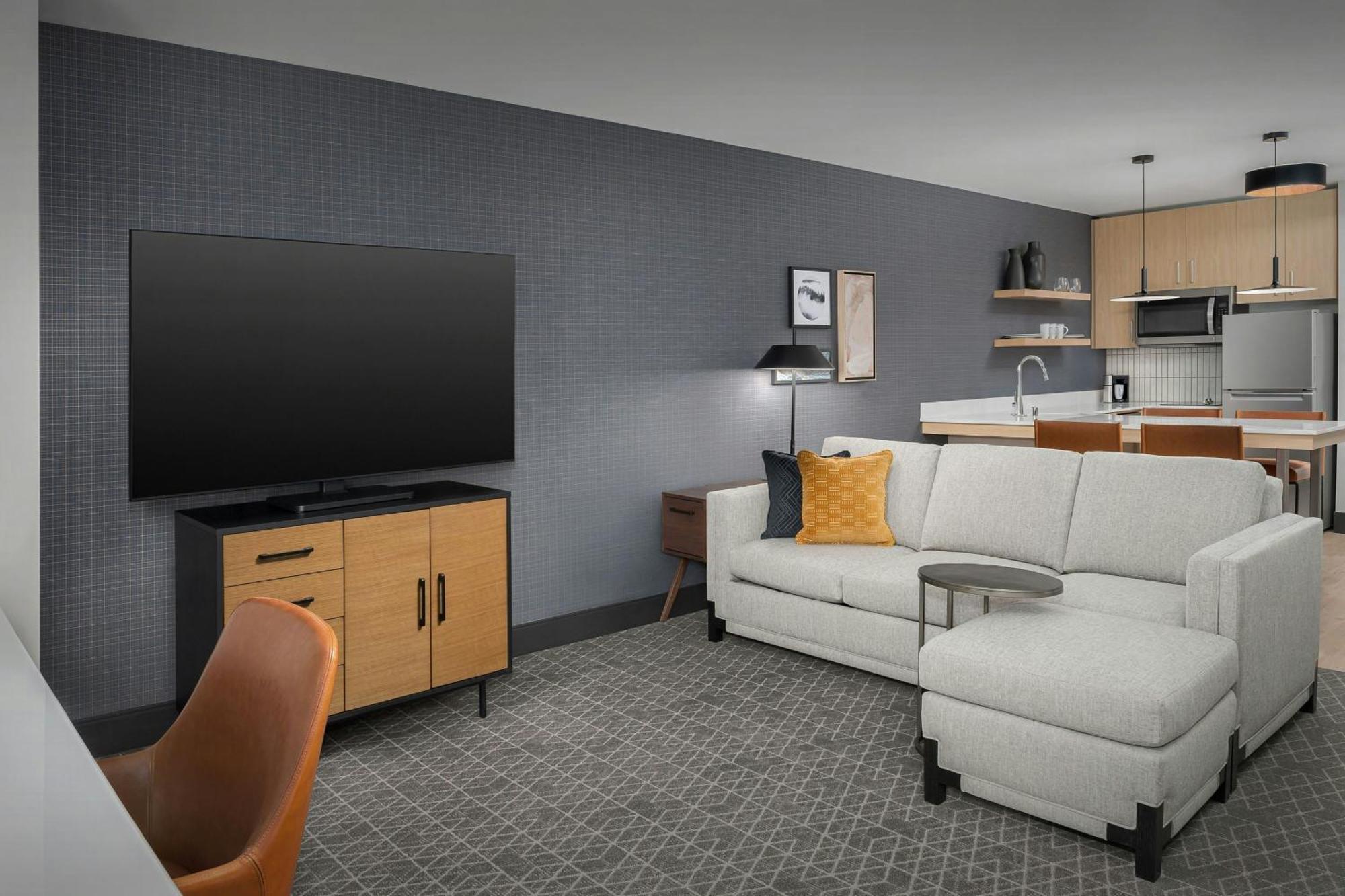 Queen Studio Two Queen Beds Sofa Bed