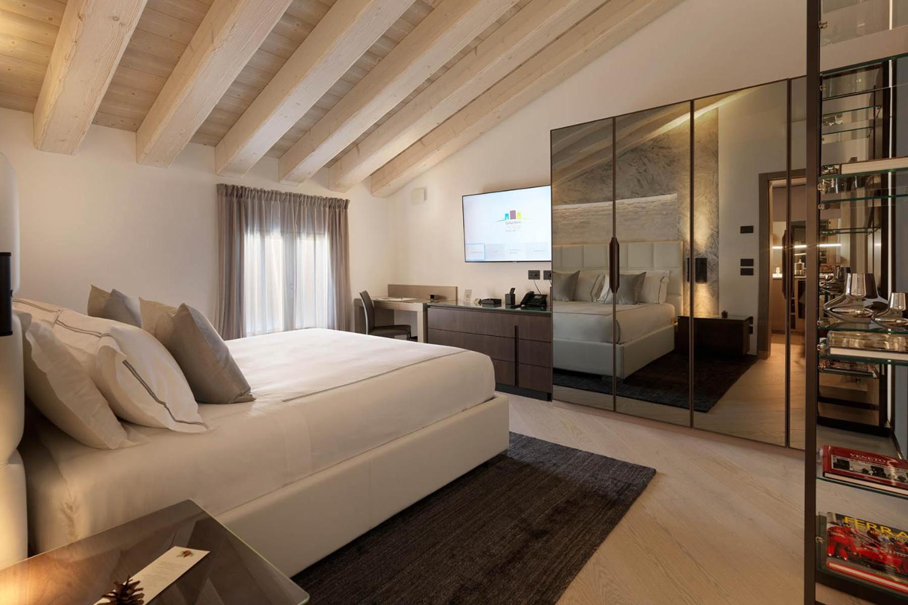 Superior Double Room-Glicine