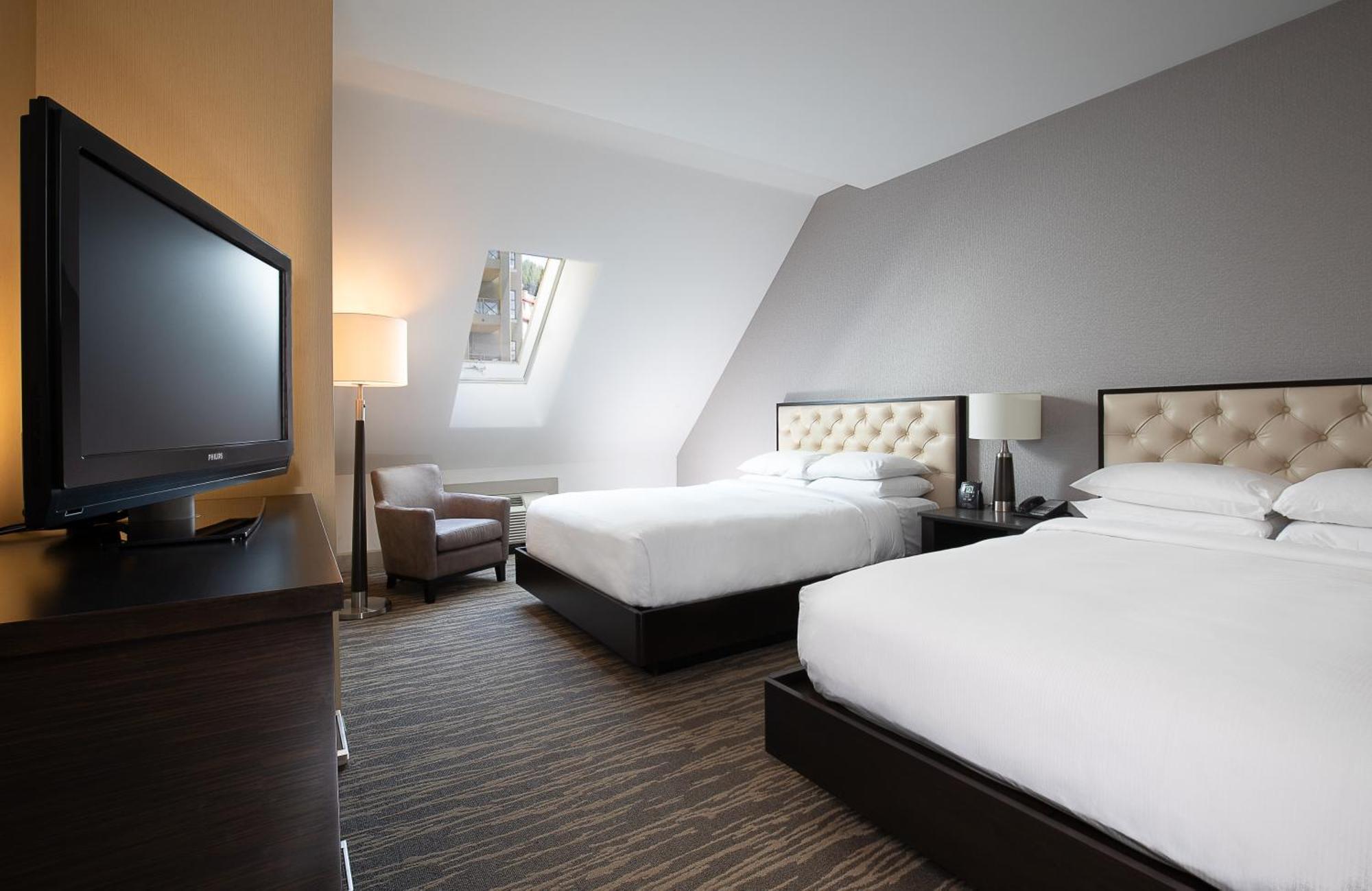 Suíte de 1 Quarto com Cama Queen-size e Sofá-cama
