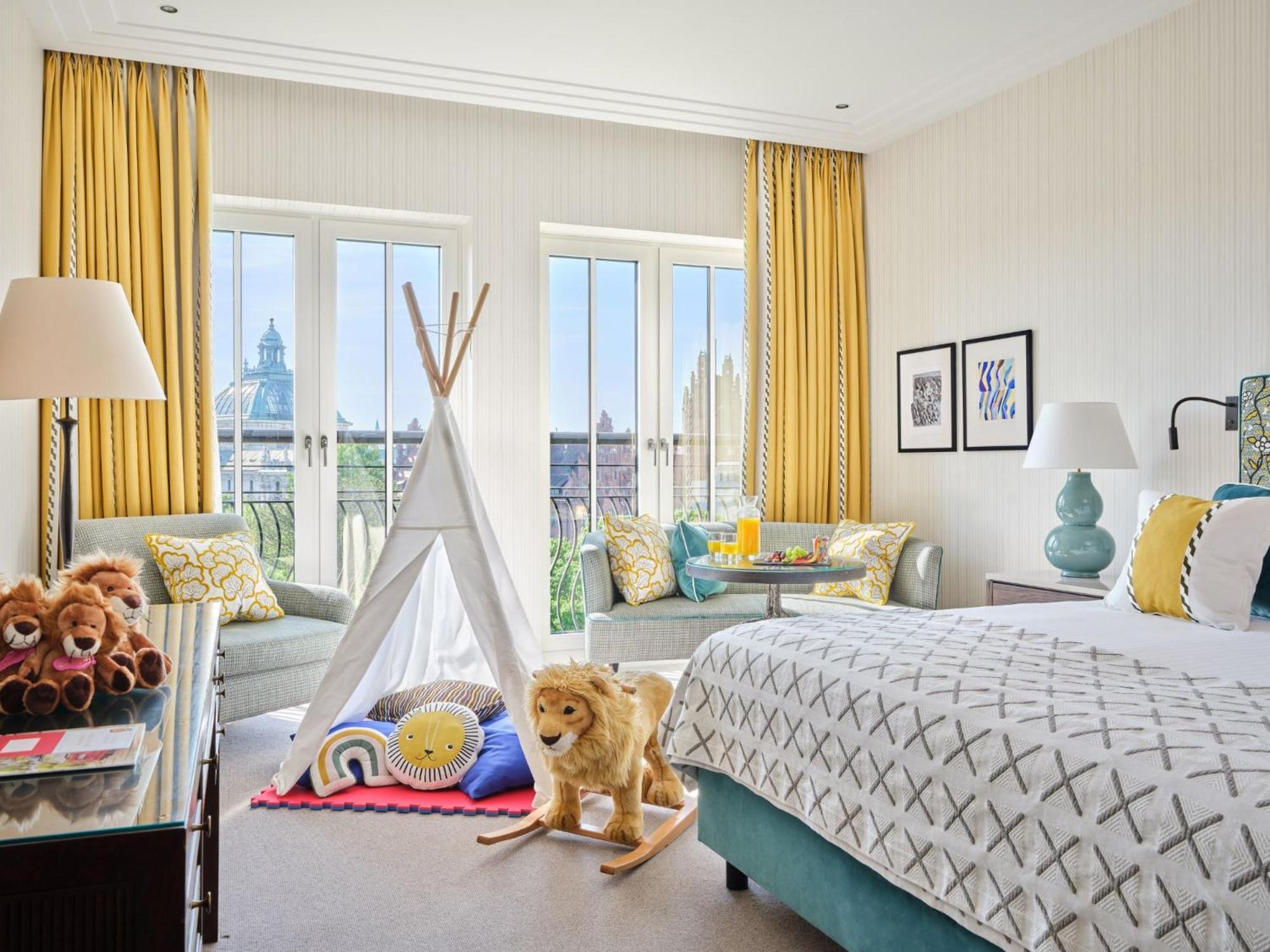 Superior Deluxe King Room