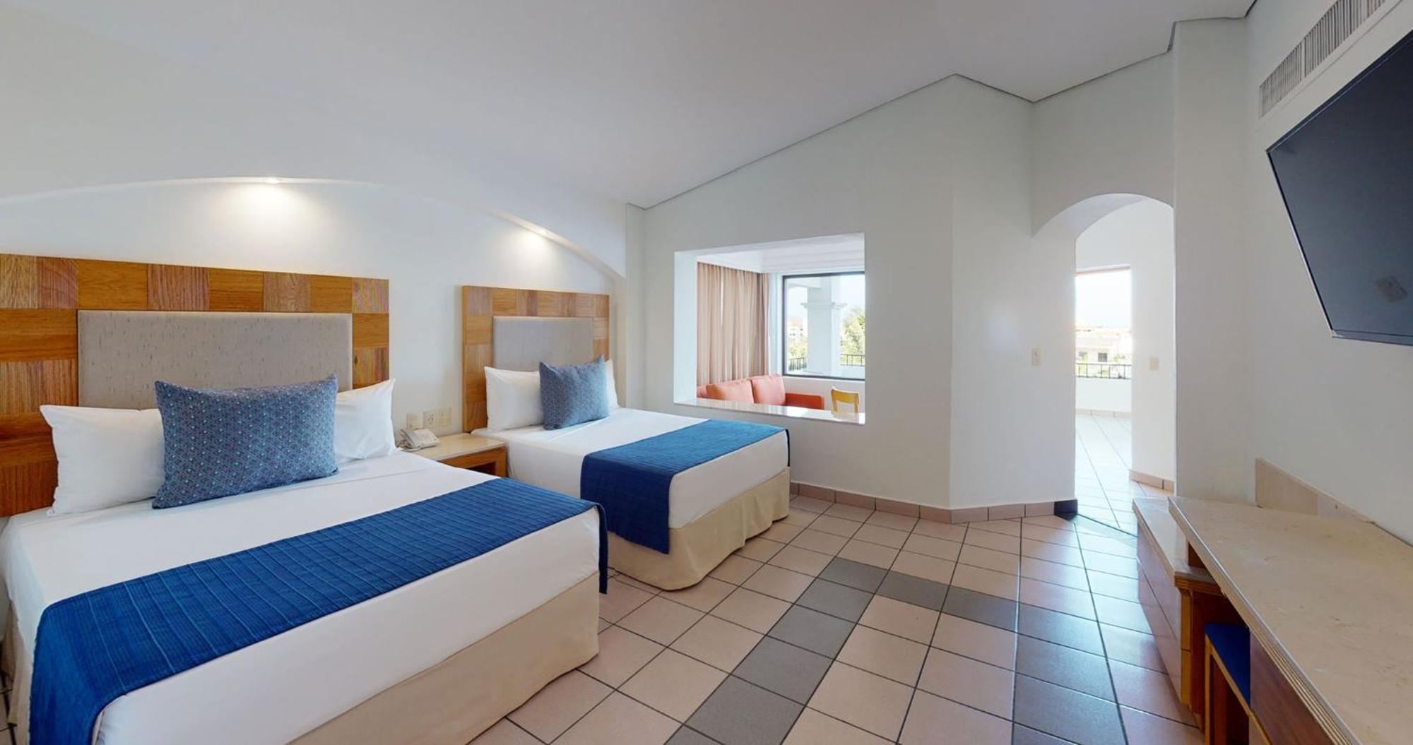 Classic Double Room with Two Double Beds, Terrace and Garden View