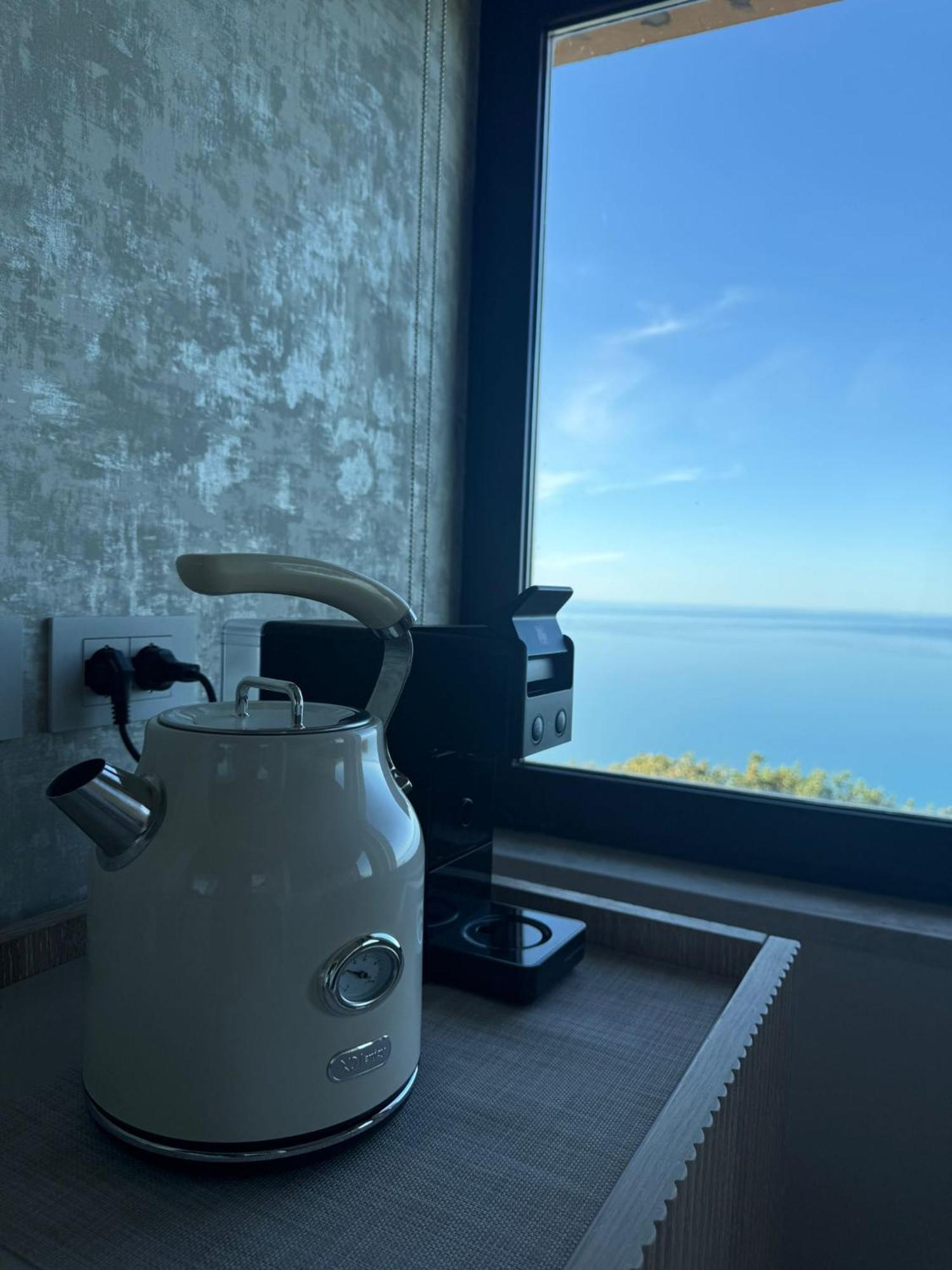 Deluxe Double Room Sea View,1676739240:JPEG