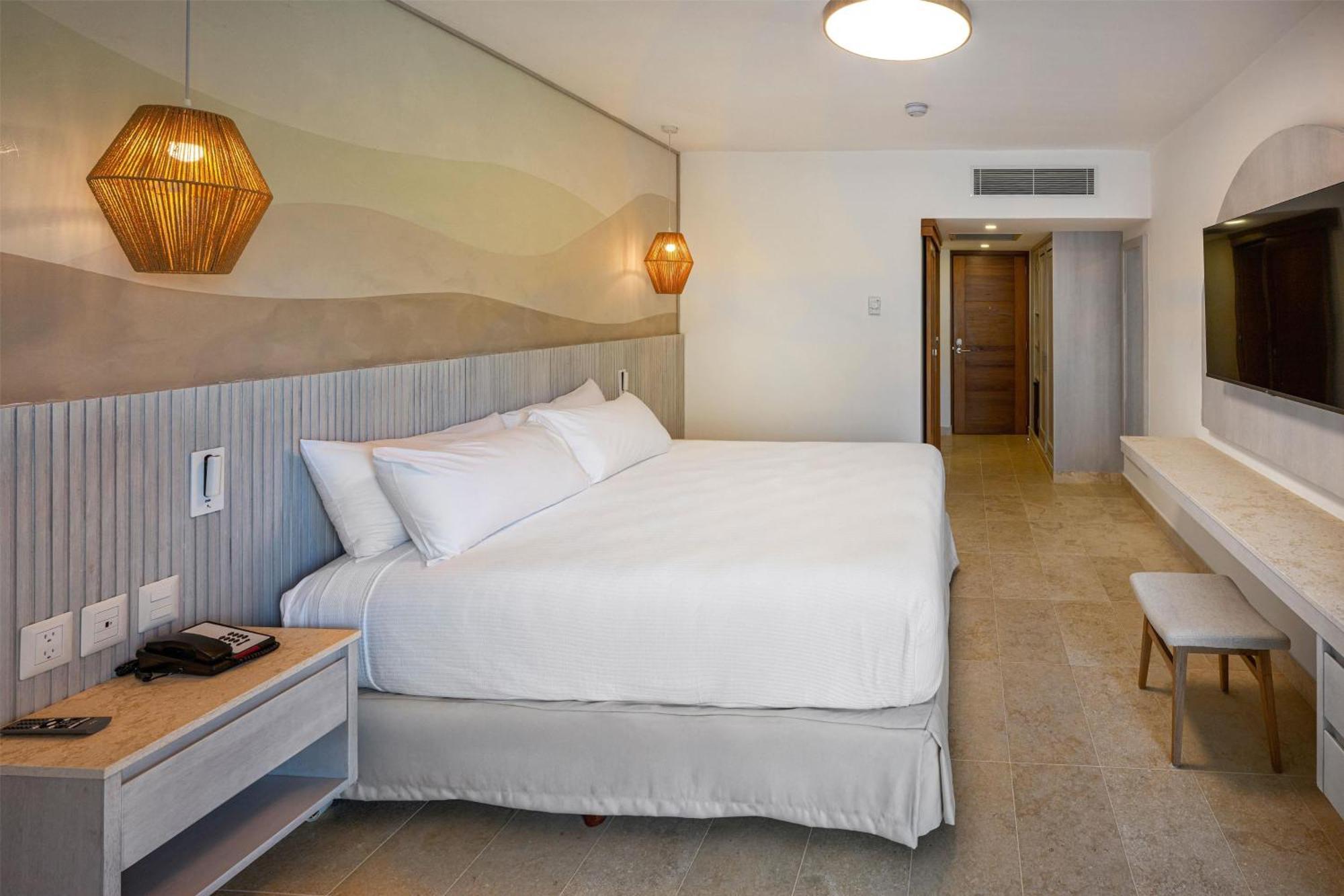 Ocean View Room, 1 King Bed, Non Smoking
