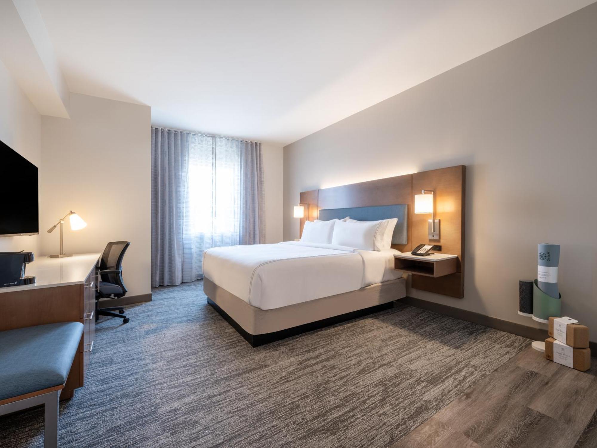 Standard King Room