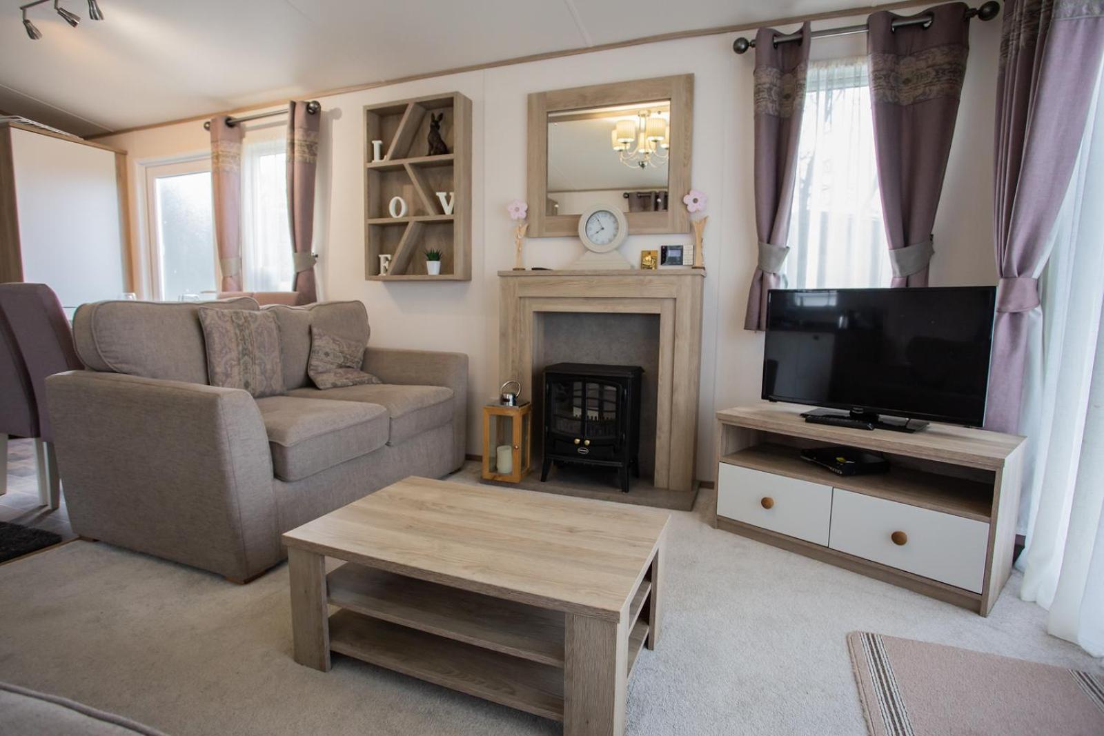 6 Berth Luxury Caravan Pet