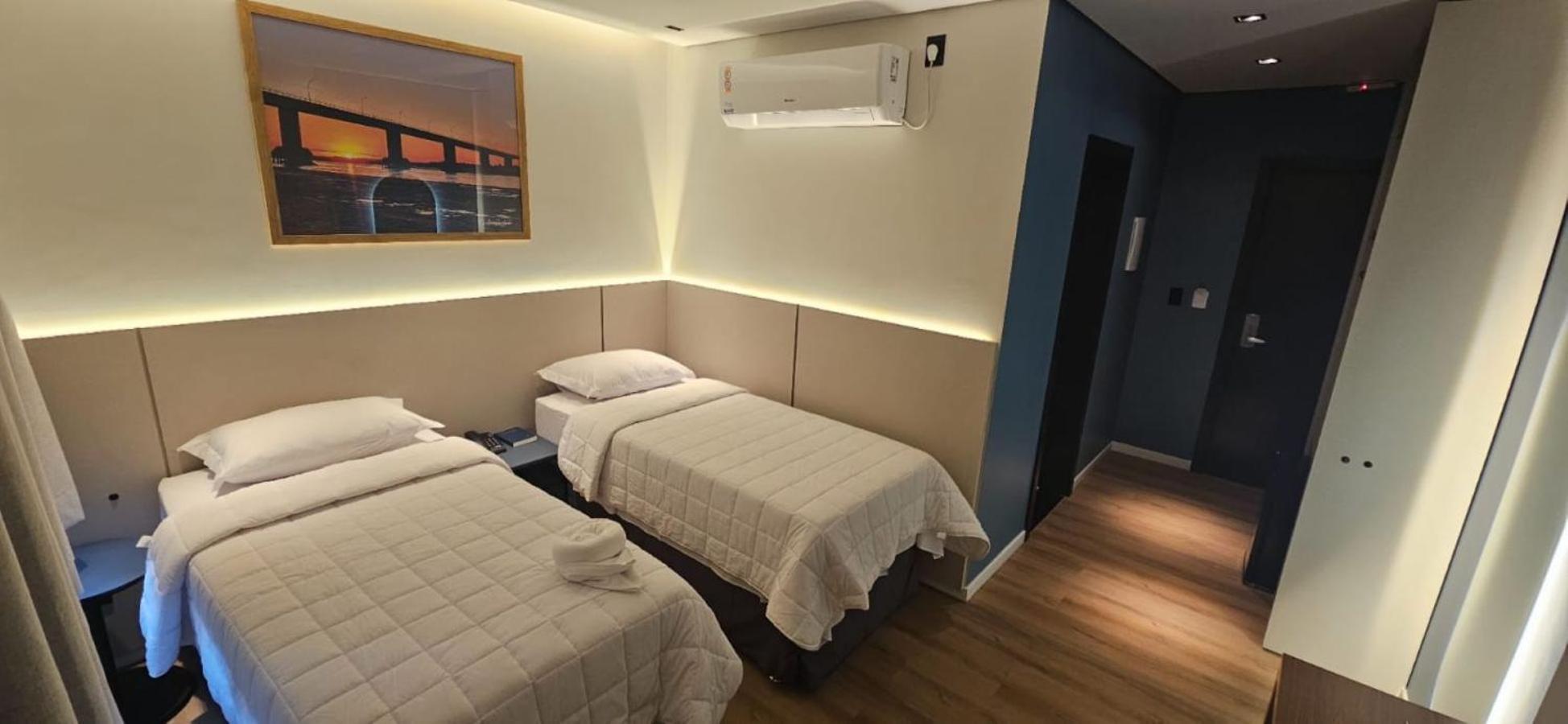 Quarto Deluxe com 2 Camas de Solteiro