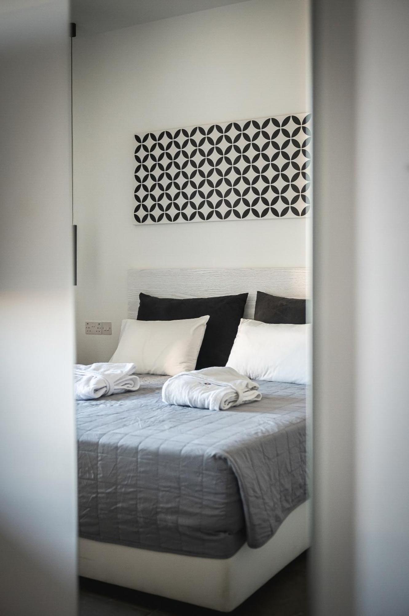 Premium Studio Inland View,1680578273:JPEG