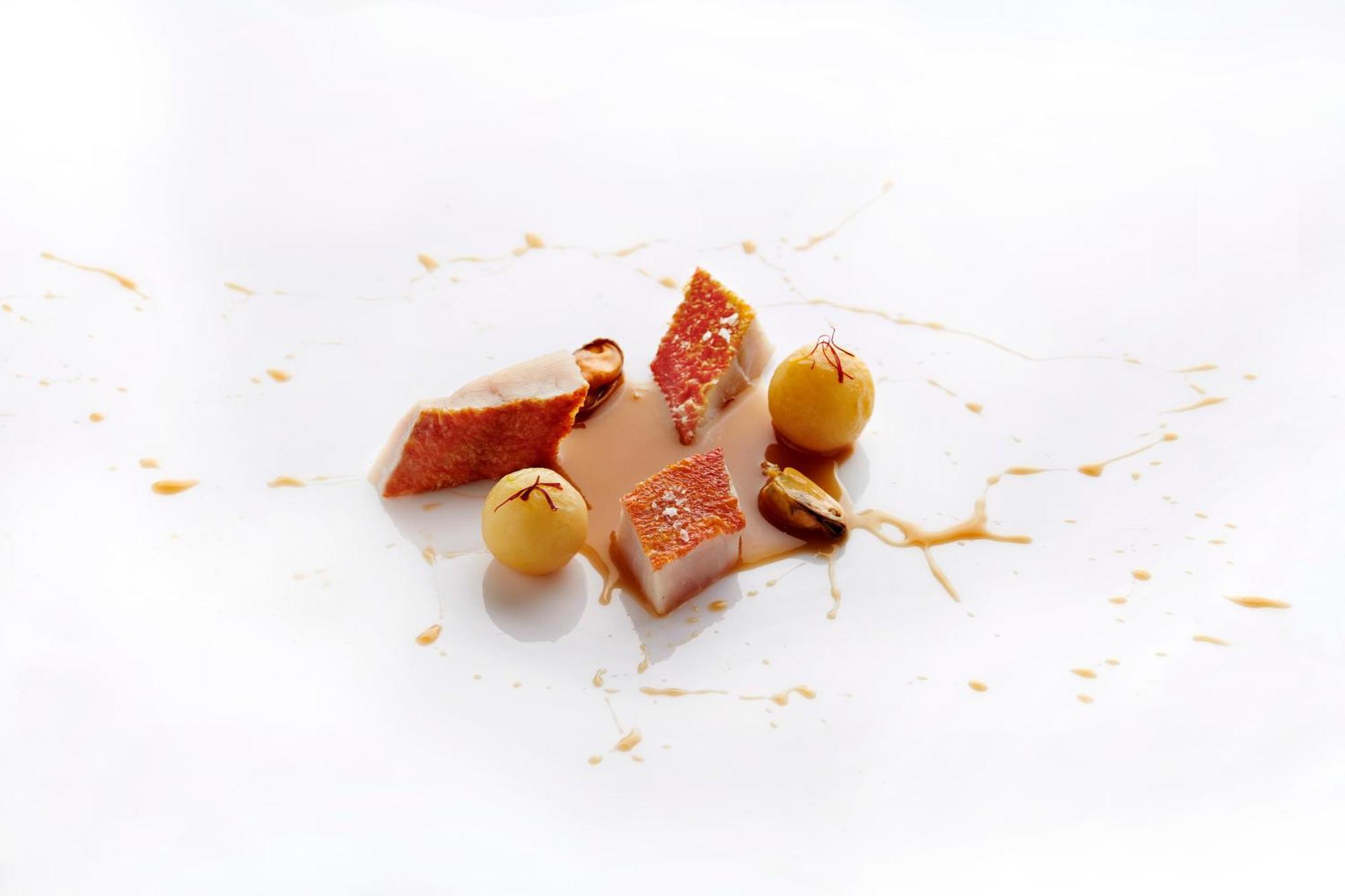 3D2N Unwind Deluxe Room complimentary $100 SGD F&B Credits