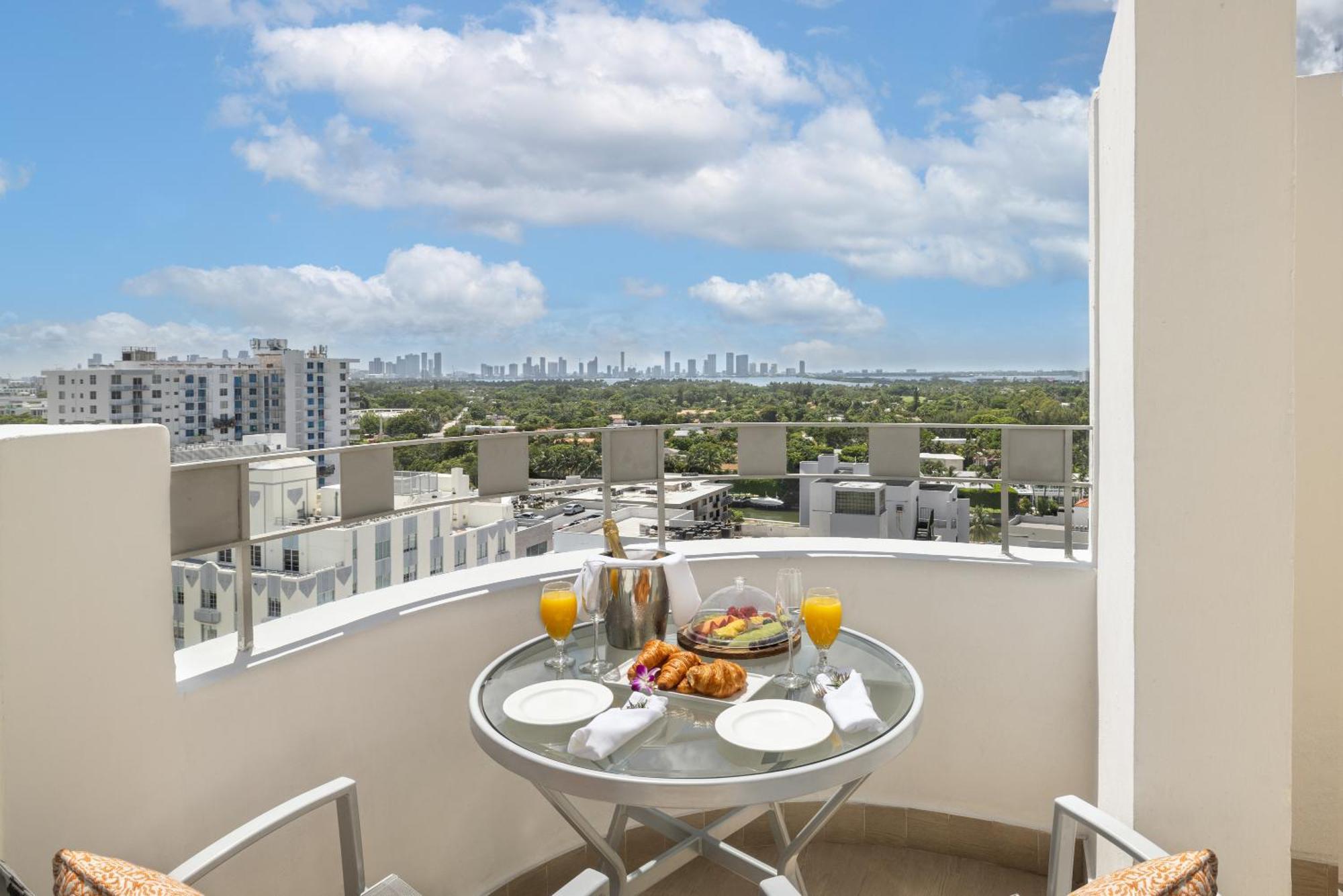 Junior Suite Balcony Accessible