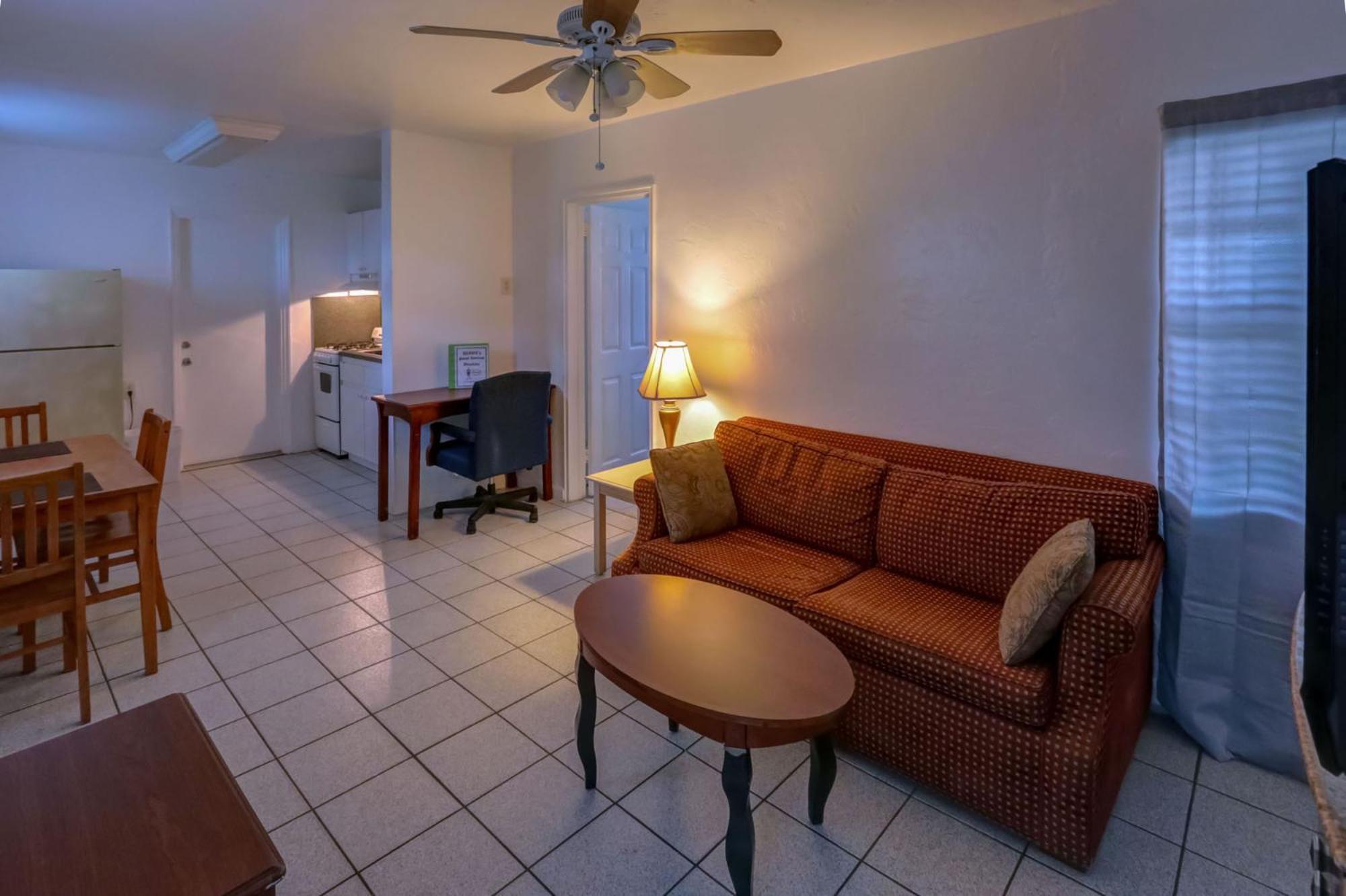 One-Bedroom Apartment