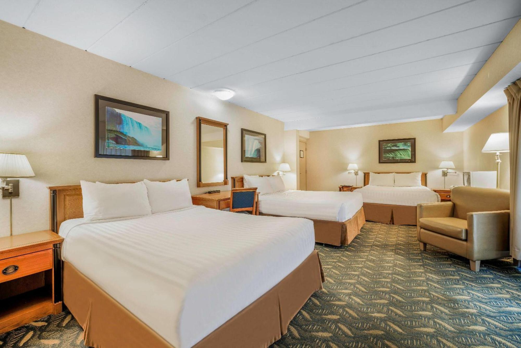 Queen Room Three Queen Beds Non-Smoking
