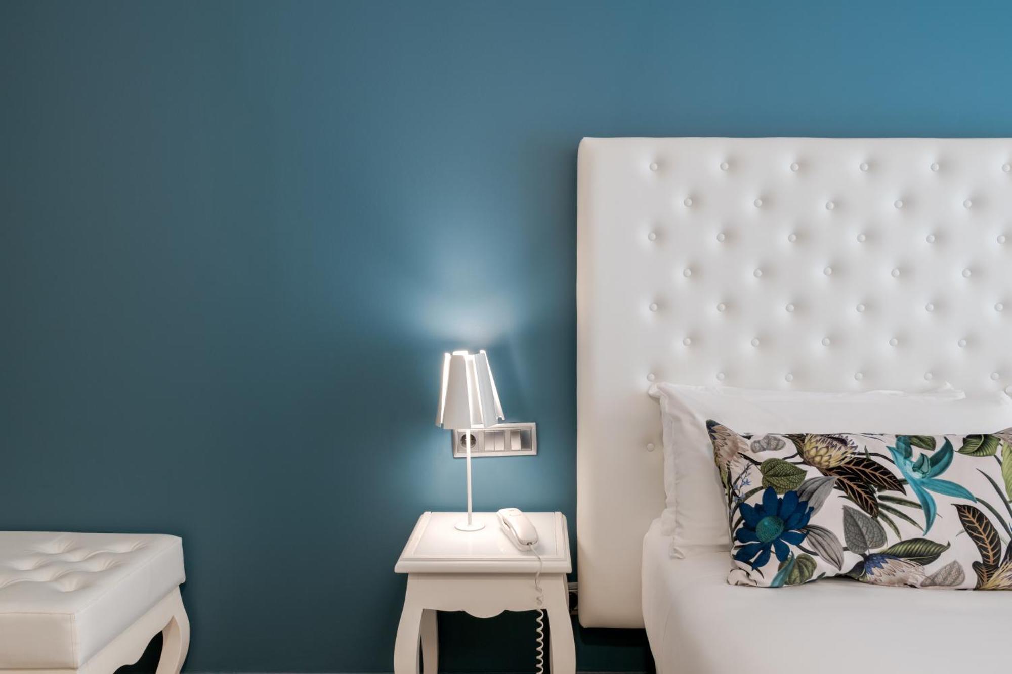 Habitación Triple Superior con balcón (3 adultos)