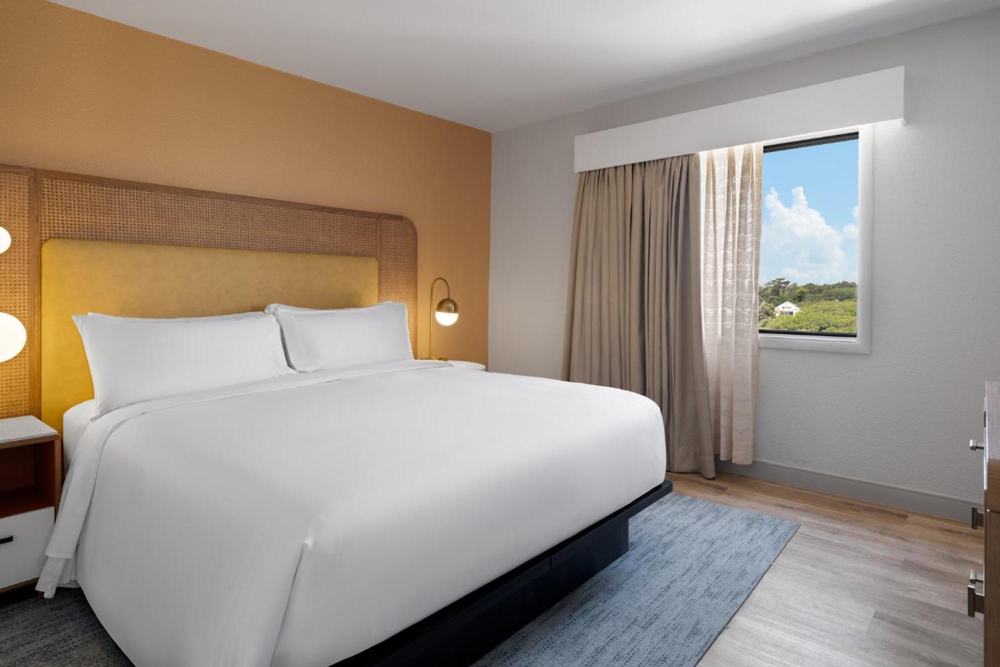 Standard King Room