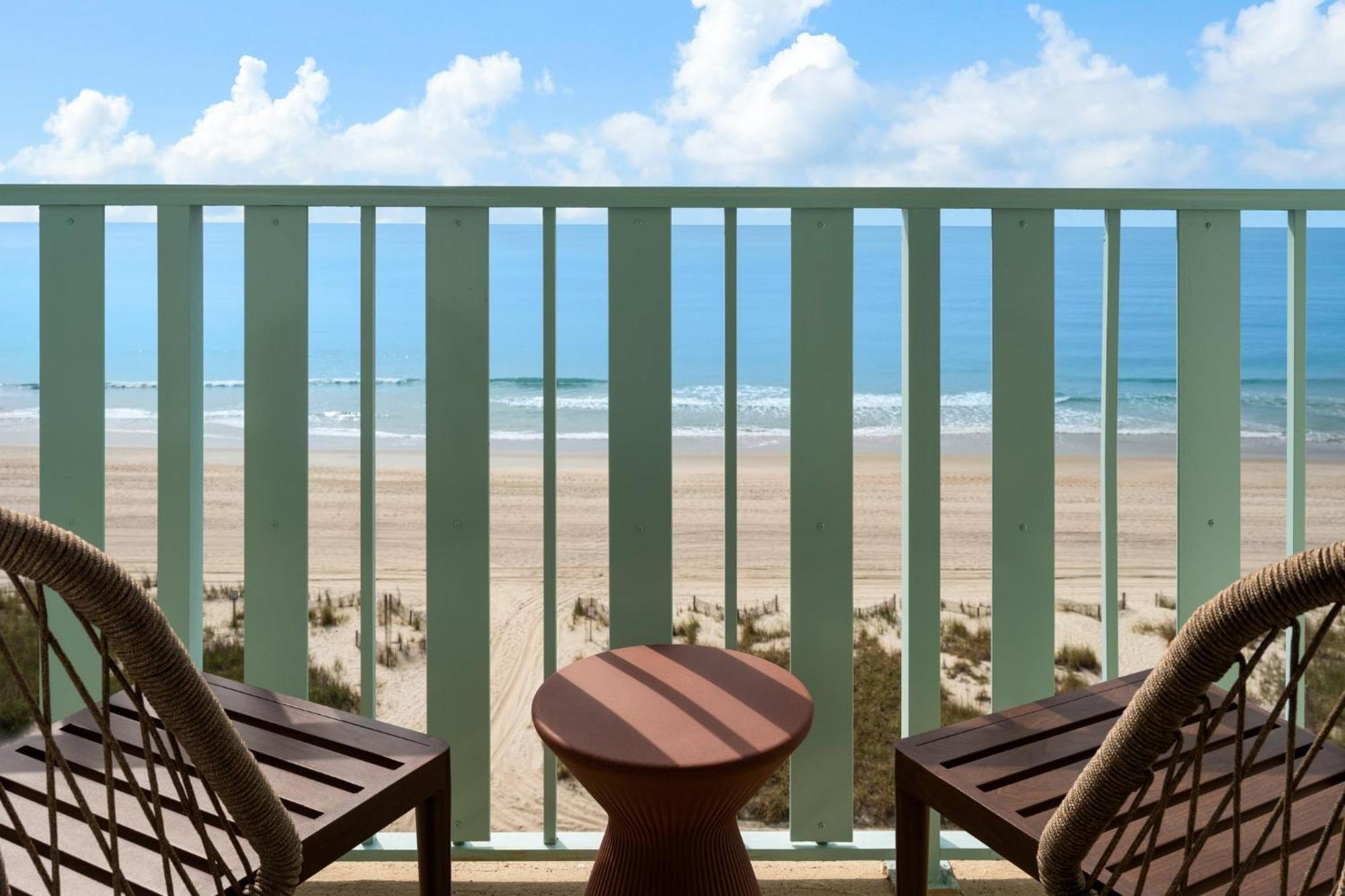 Standard King Room Tub Oceanfront Mobility Accessible